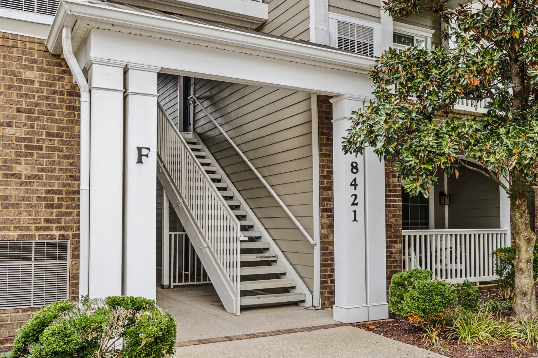 2-bed condo for sale in Antioch, TN 37013, 8421 Callabee Way F6 8421 Callabee Way F6, Antioch TN 37013 2-bed condo, photo 4 of 24