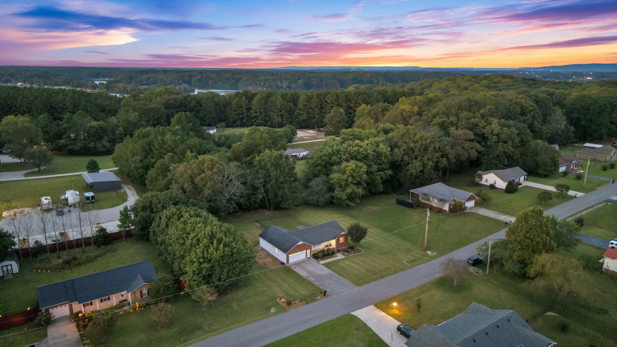 584 Fairview Cir