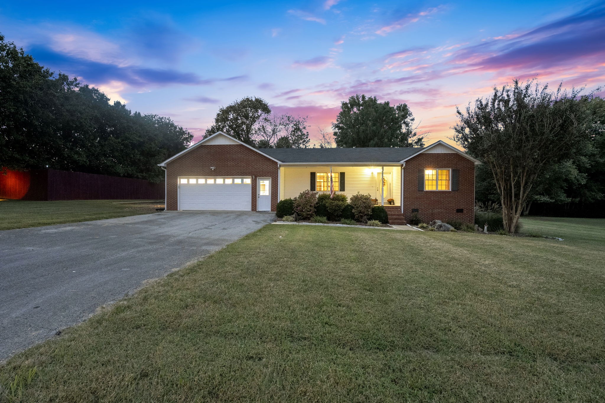 584 Fairview Cir