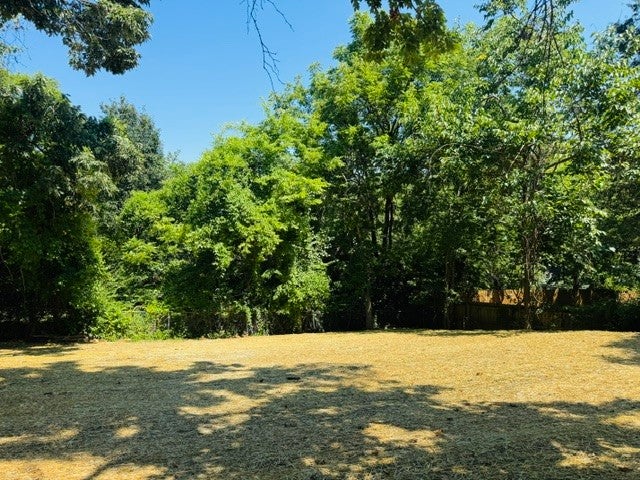 604 Debbie Dr