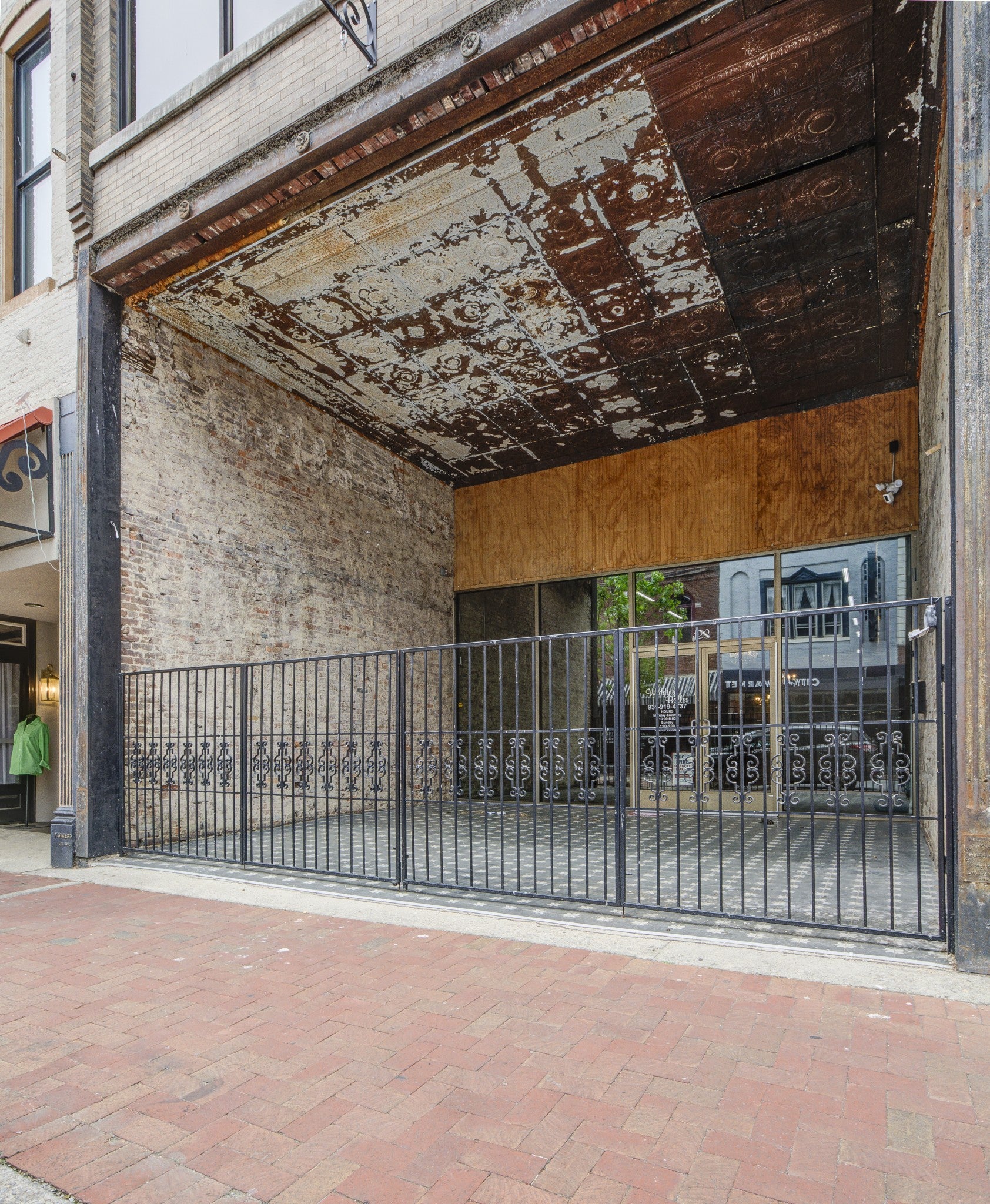 123 Franklin St