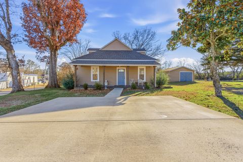 200 Church St Loretto TN 38469