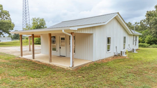 6855 Highway 69