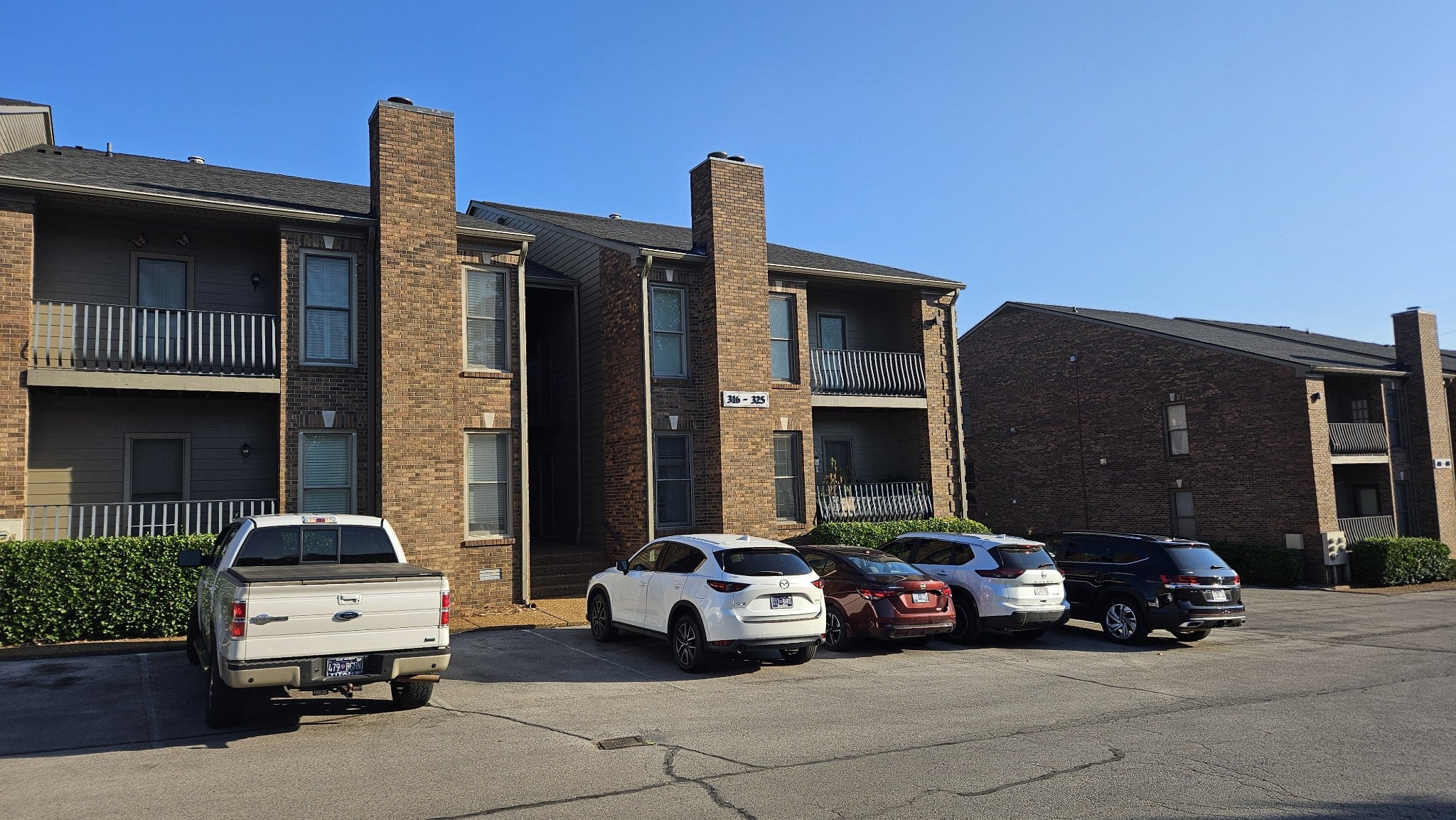 1.0-bed rental at 320 Sloan Rd