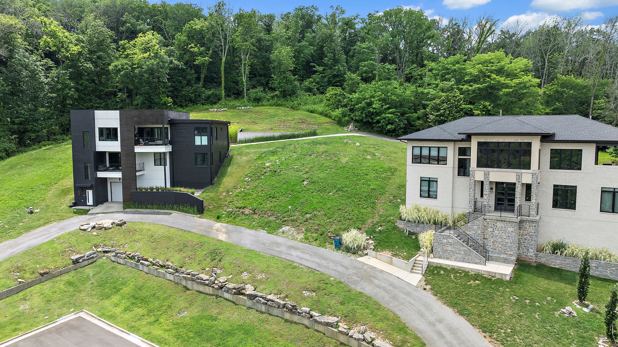 5809 Woodland Hills Dr