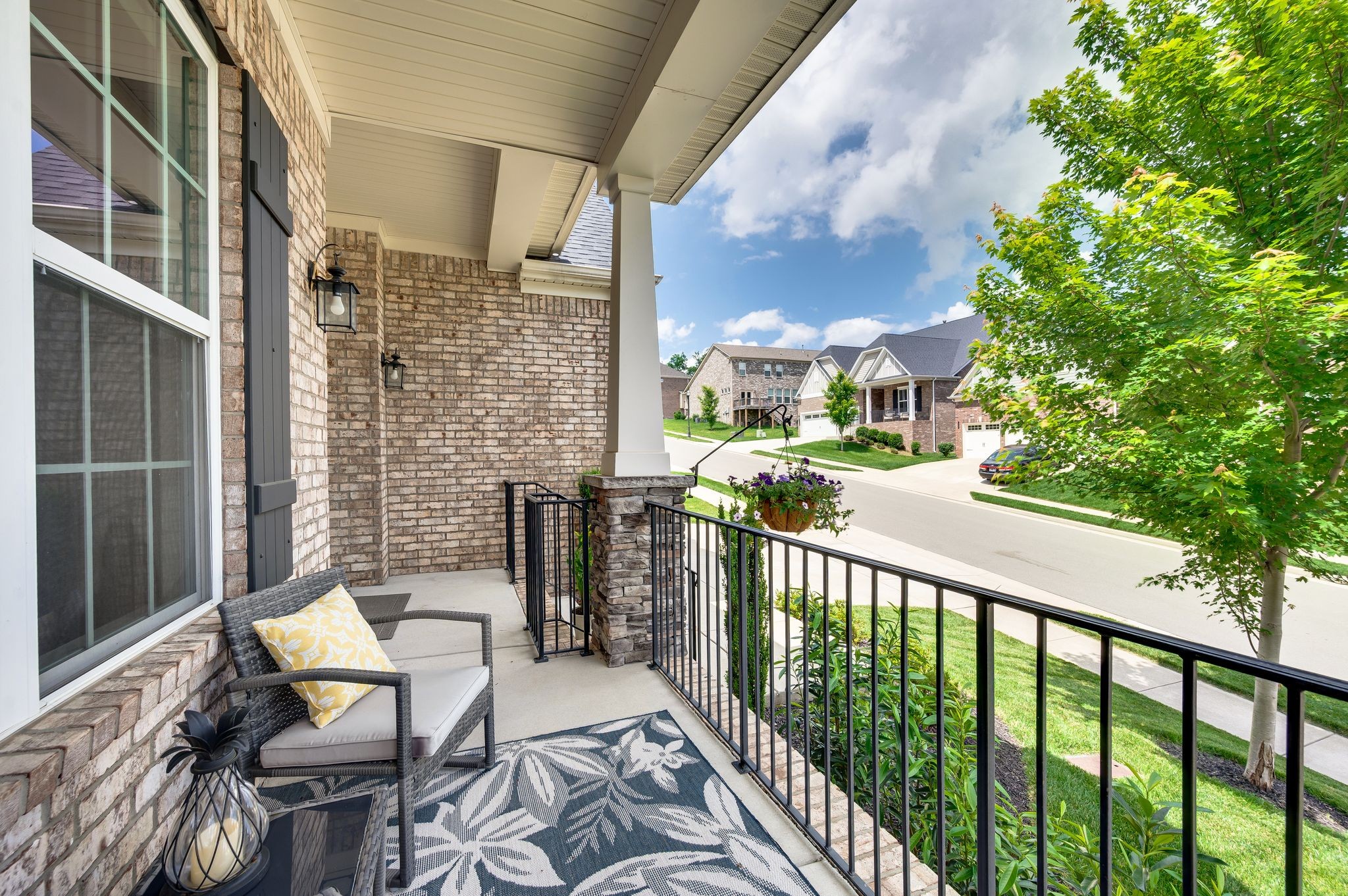 1364 Greenstone Ln