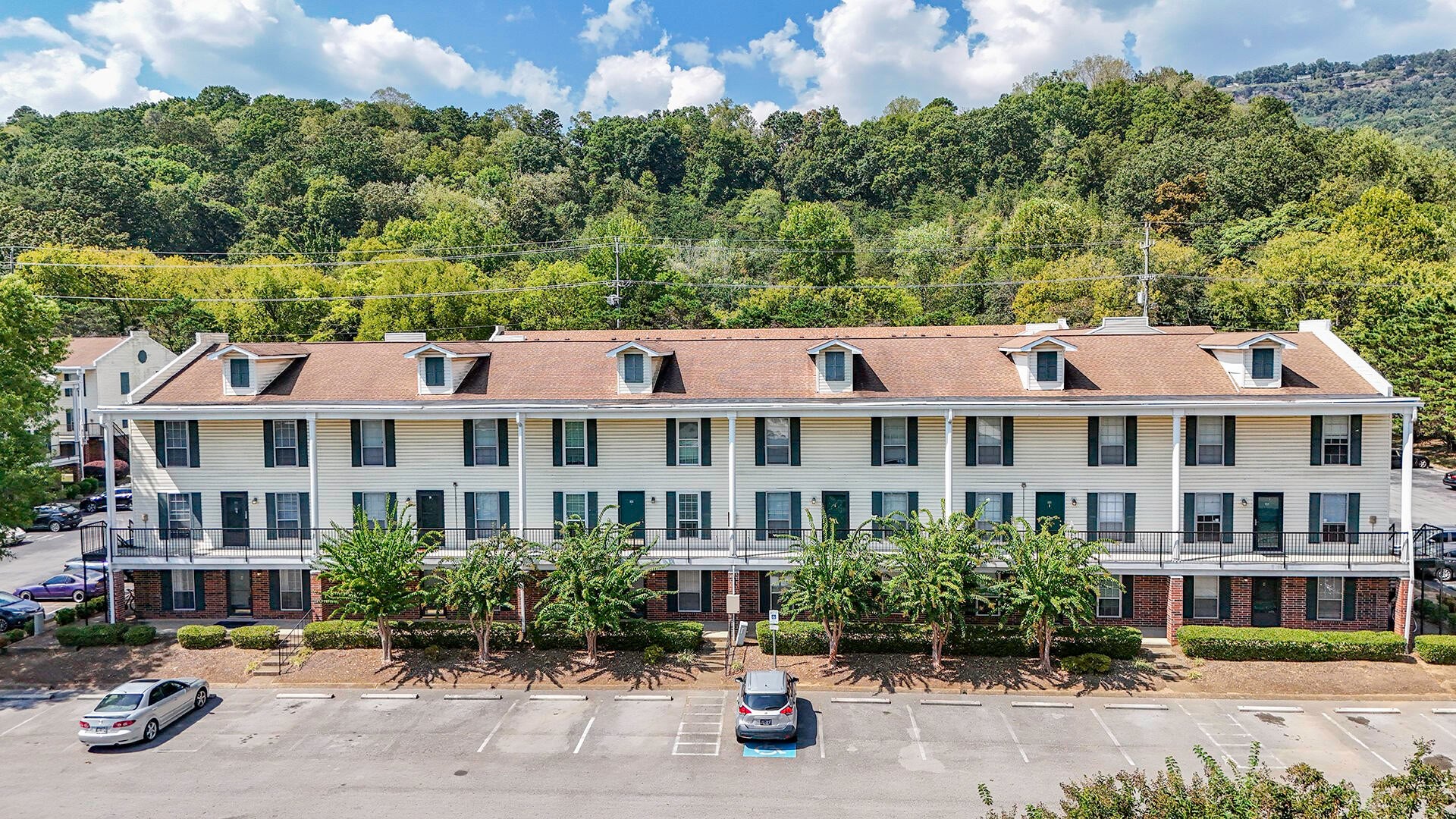 900 Mountain Creek Road 135