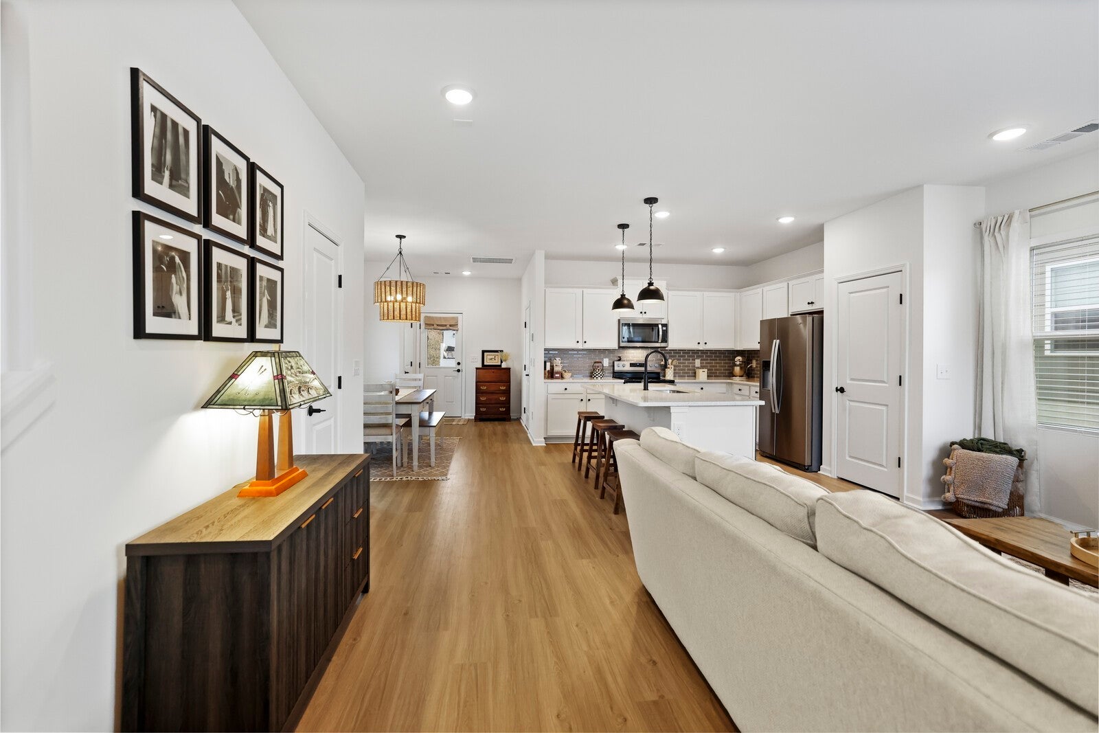 213 Oasis Dr