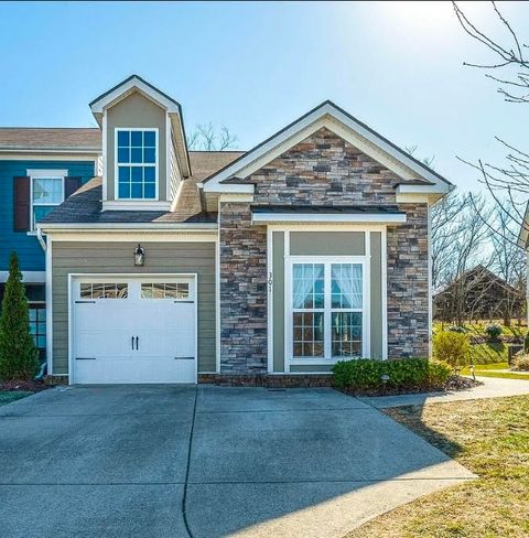 Photo of 301 Shirebrook Cir, Spring Hill, TN 37174 (MLS # 3168769)