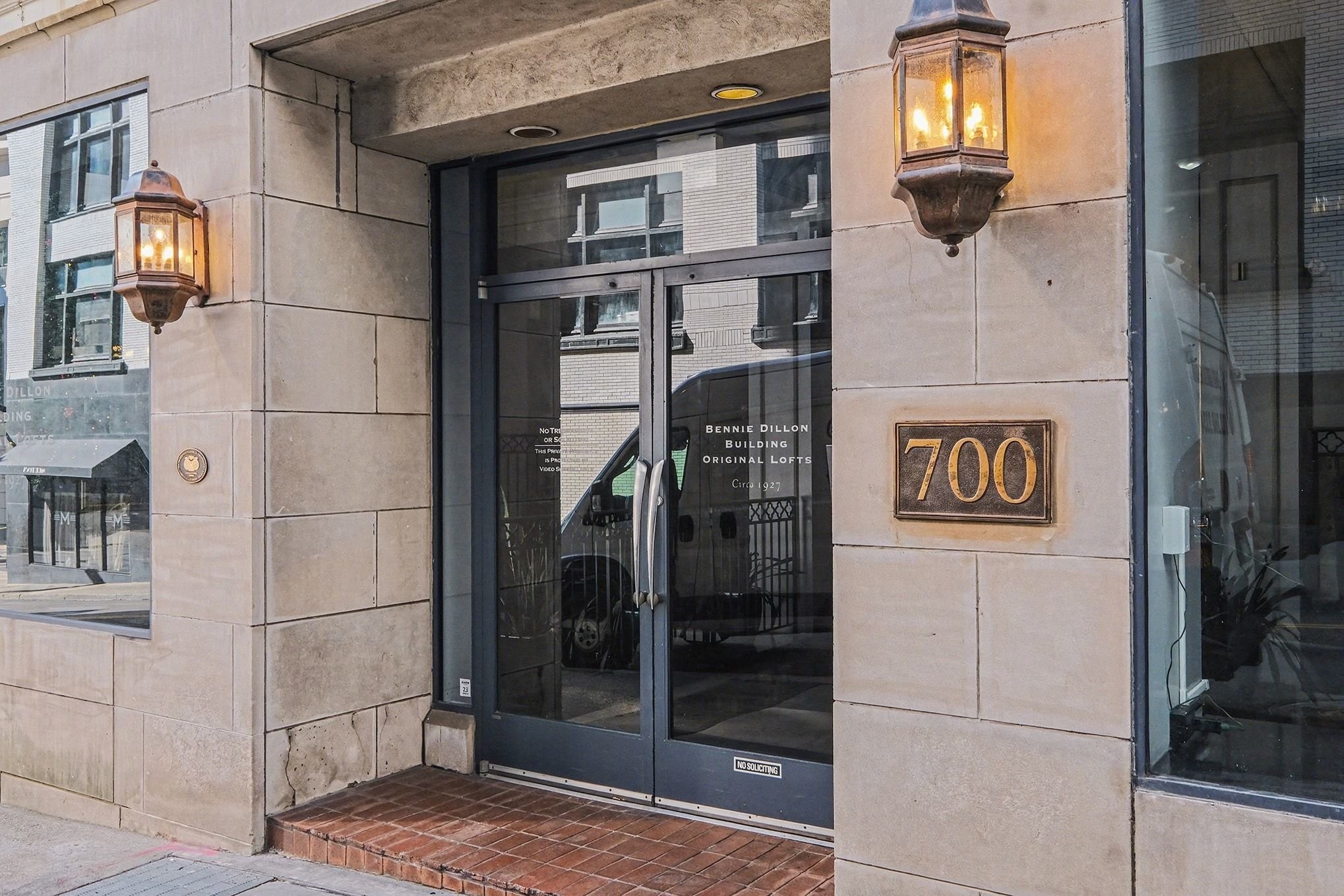 700 Church St 803