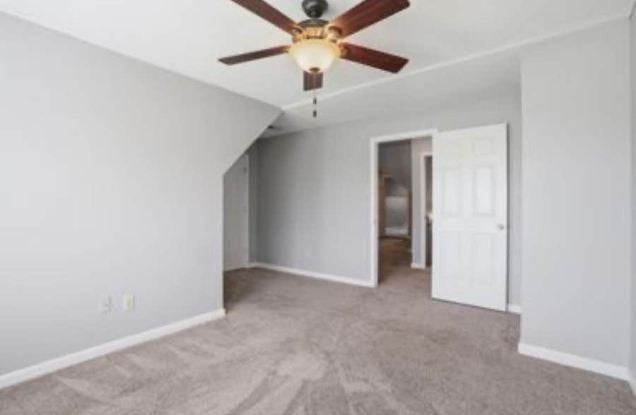 112 Fairway Dr
