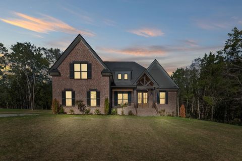 3086 Hartsville Pike Lebanon TN 37087