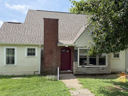 165 W WALNUT ST, ERIN, TN 37061 - Image b68596228d3784987cd8d34ae2994bde/2468441276