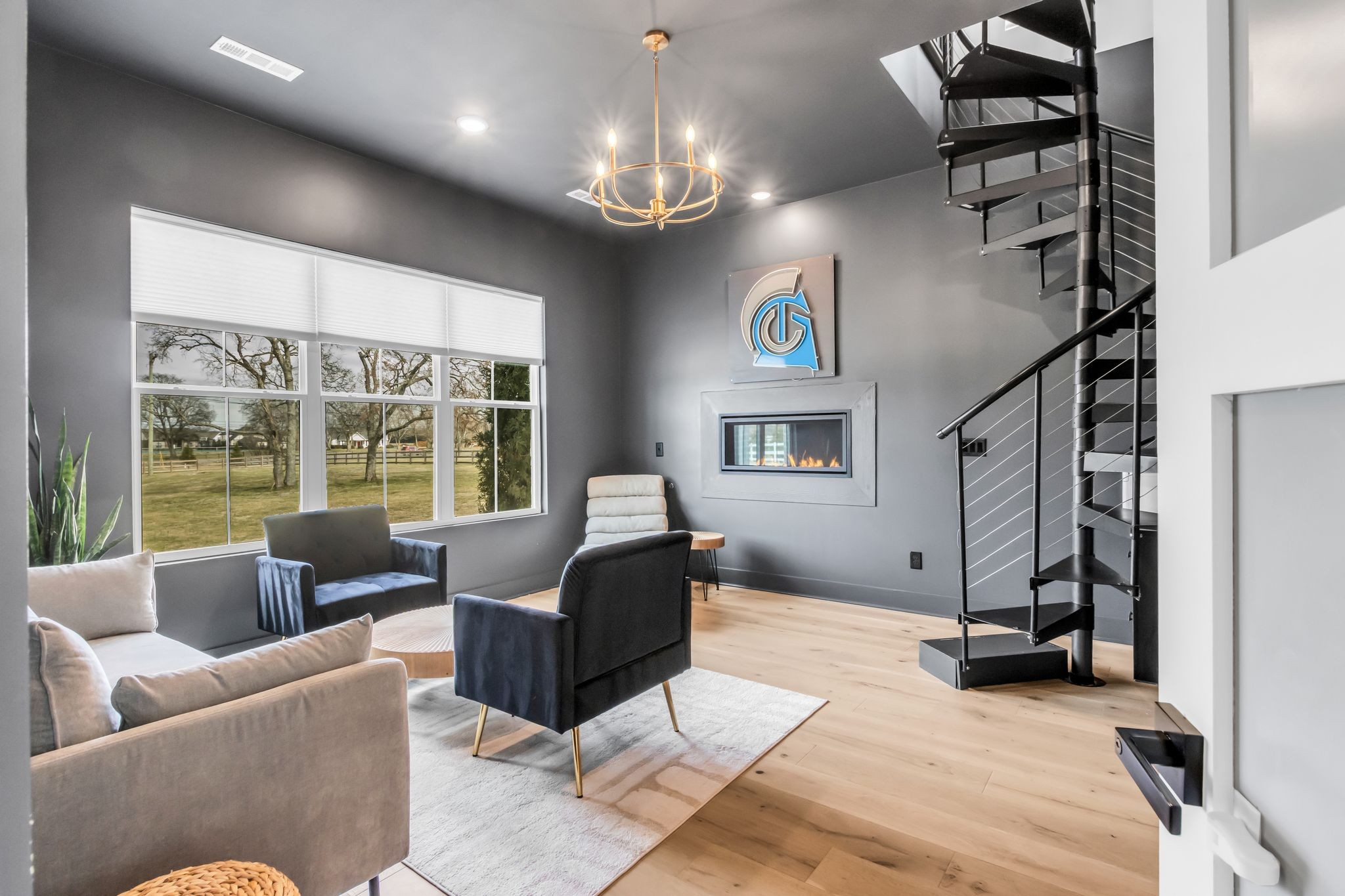 5786 Manchester Pike