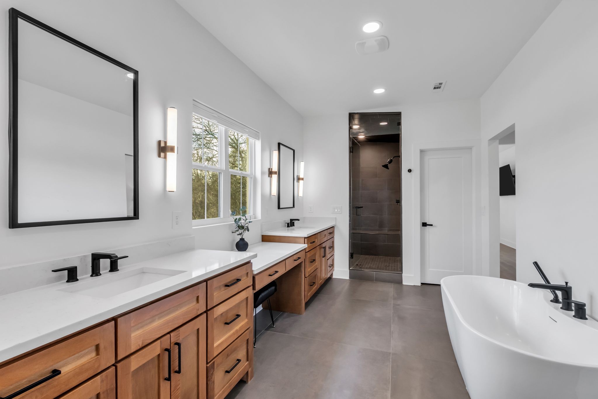 5786 Manchester Pike