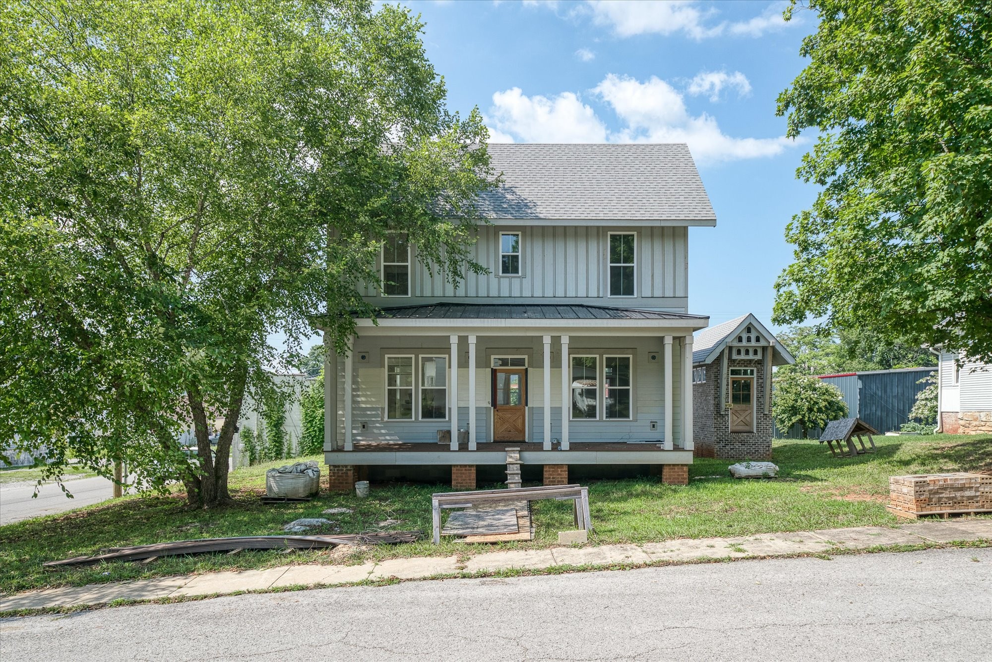 200 E Cedar St