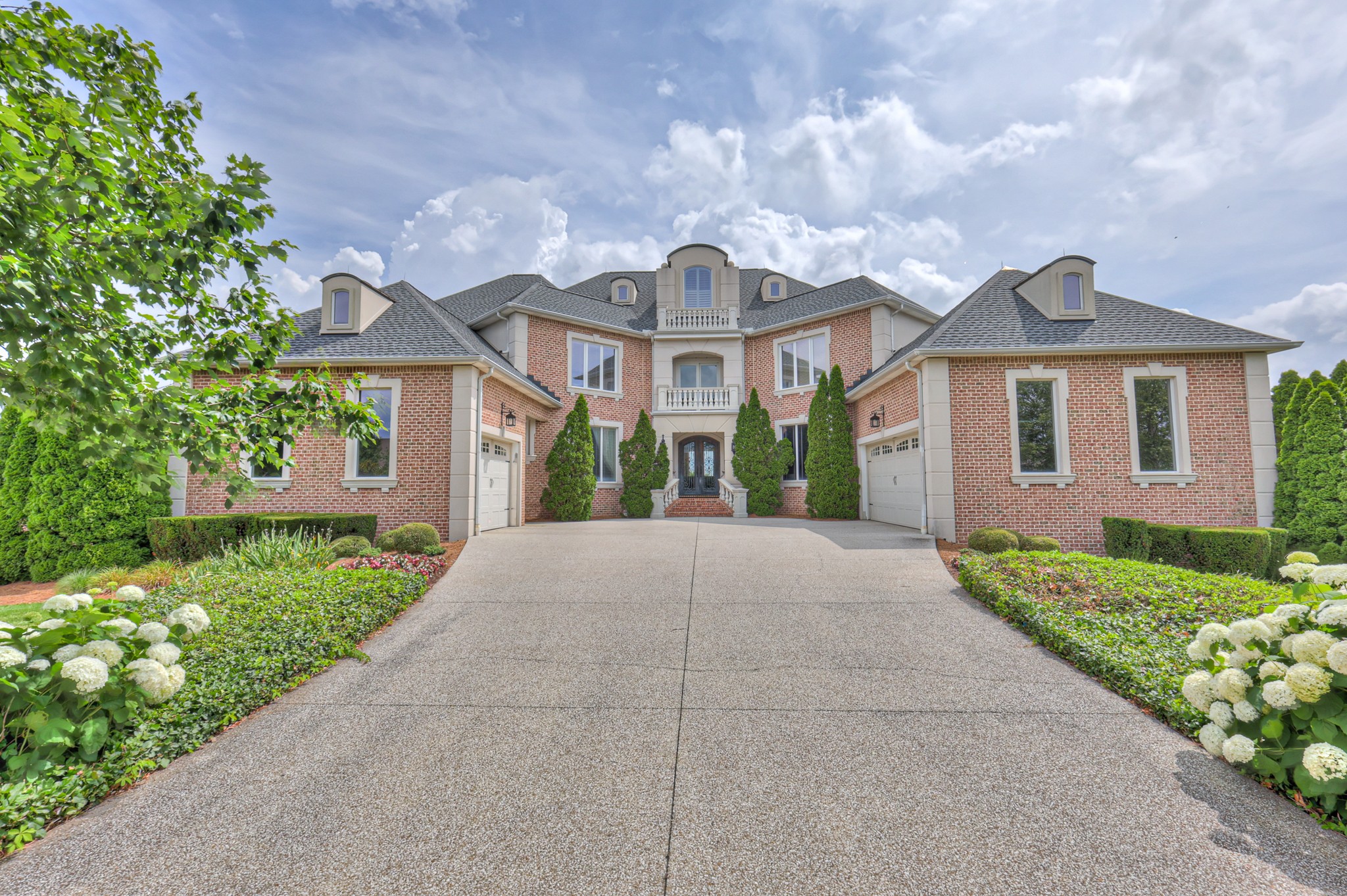 203 Vineyard Way