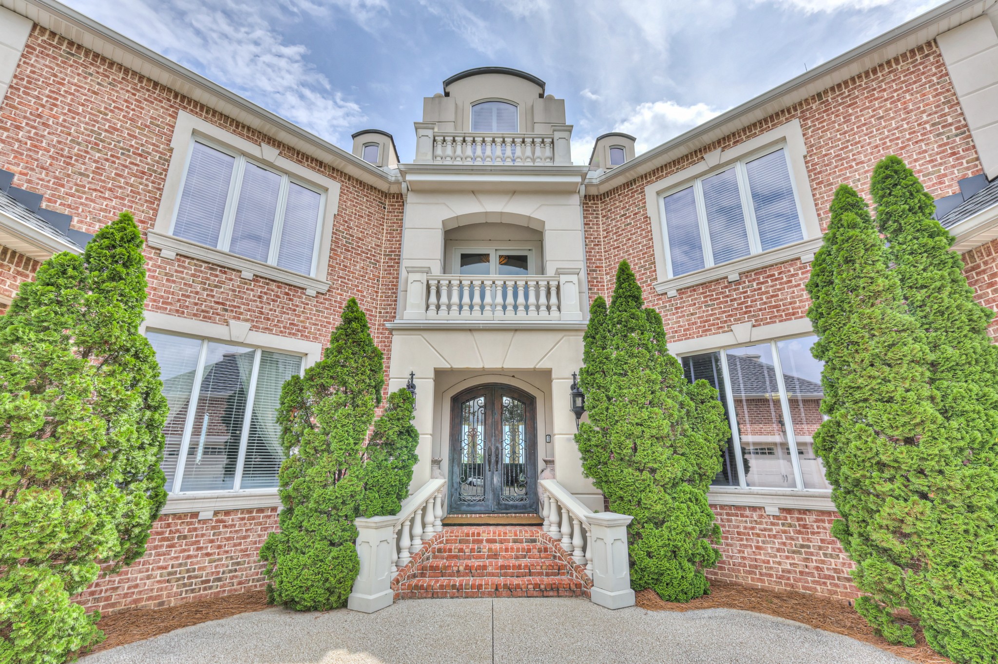 203 Vineyard Way