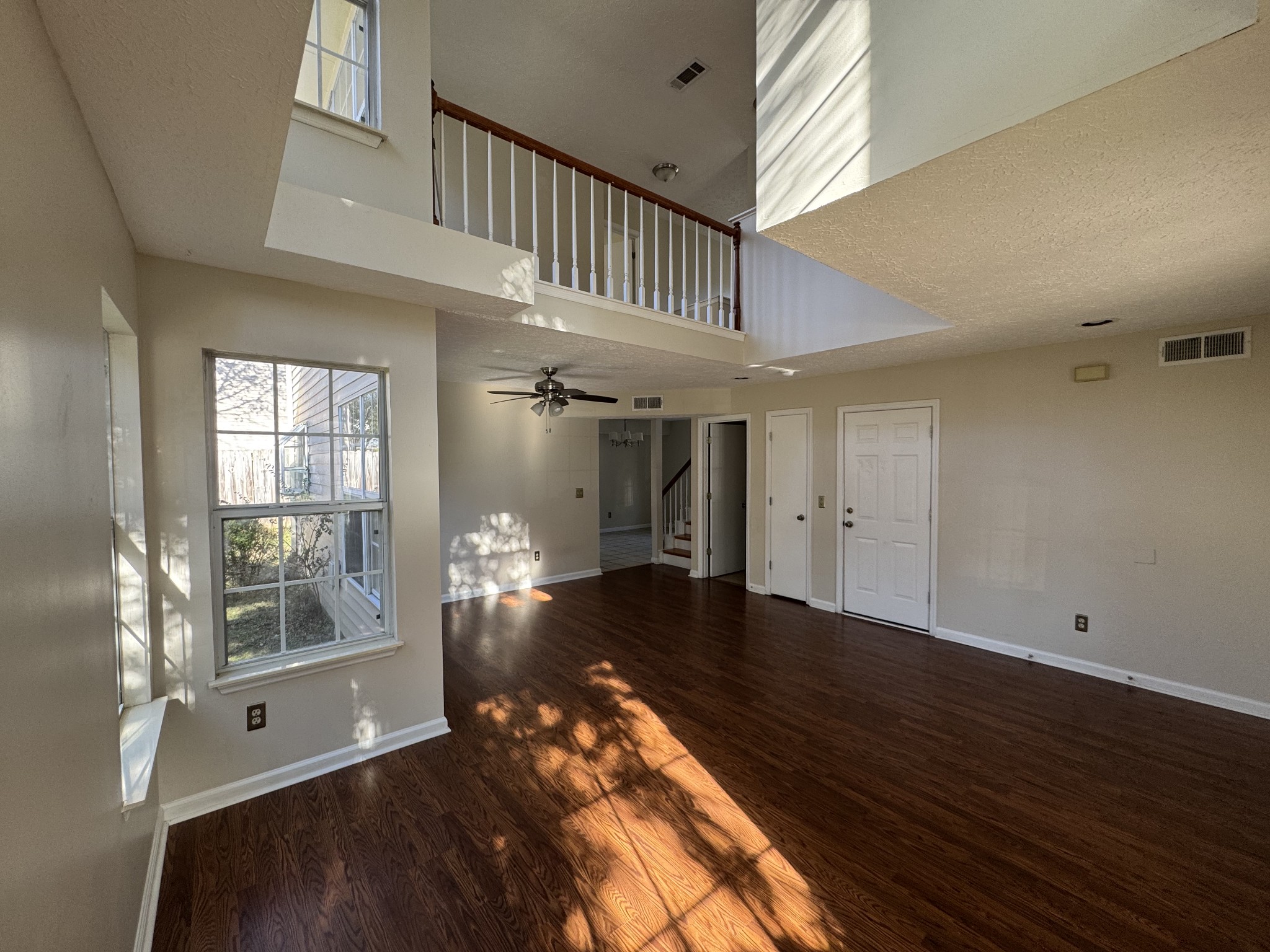 304 Montrose Ct