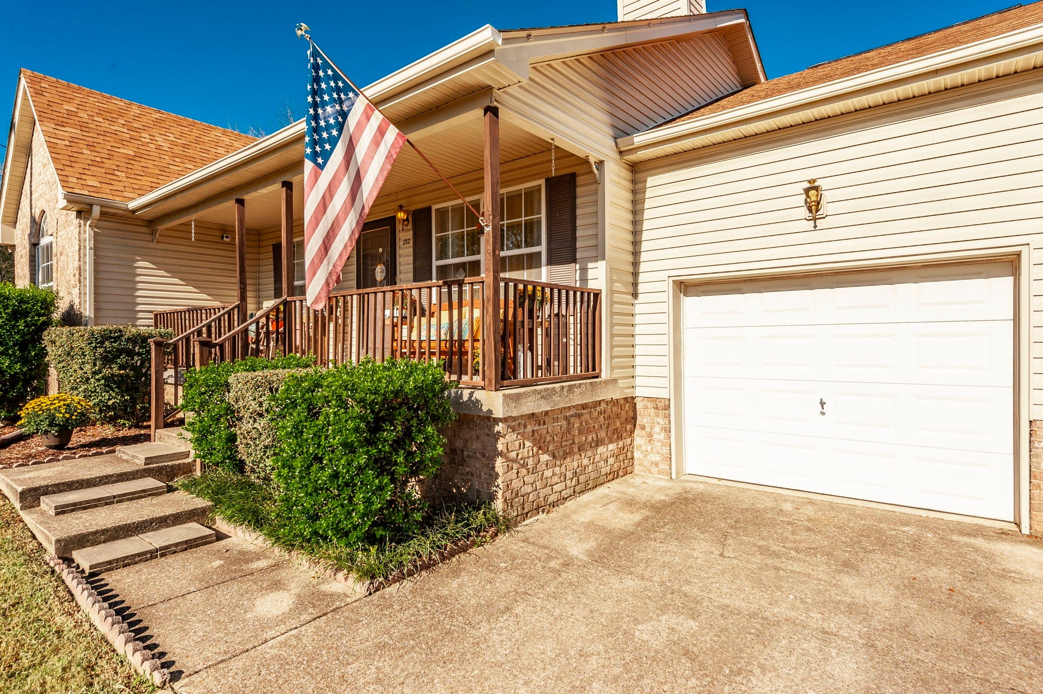 212 Marlin Ct