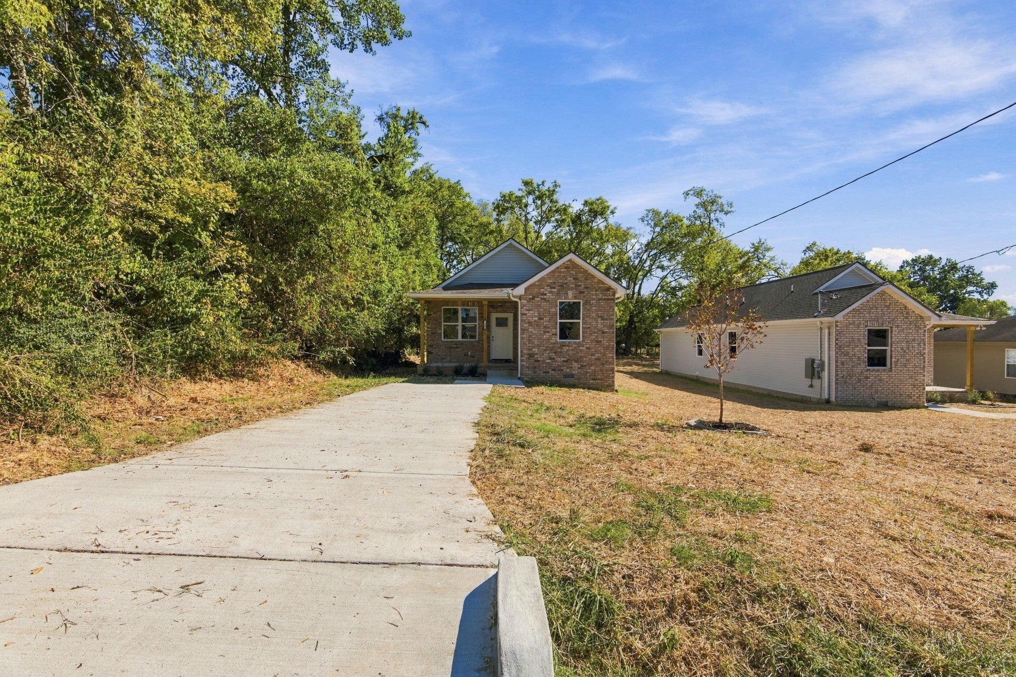 4-bed home for sale in Madison, TN 37115, 1401 Mohawk Trl 1401 Mohawk Trl, Madison TN 37115 4-bed home, photo 2 of 38