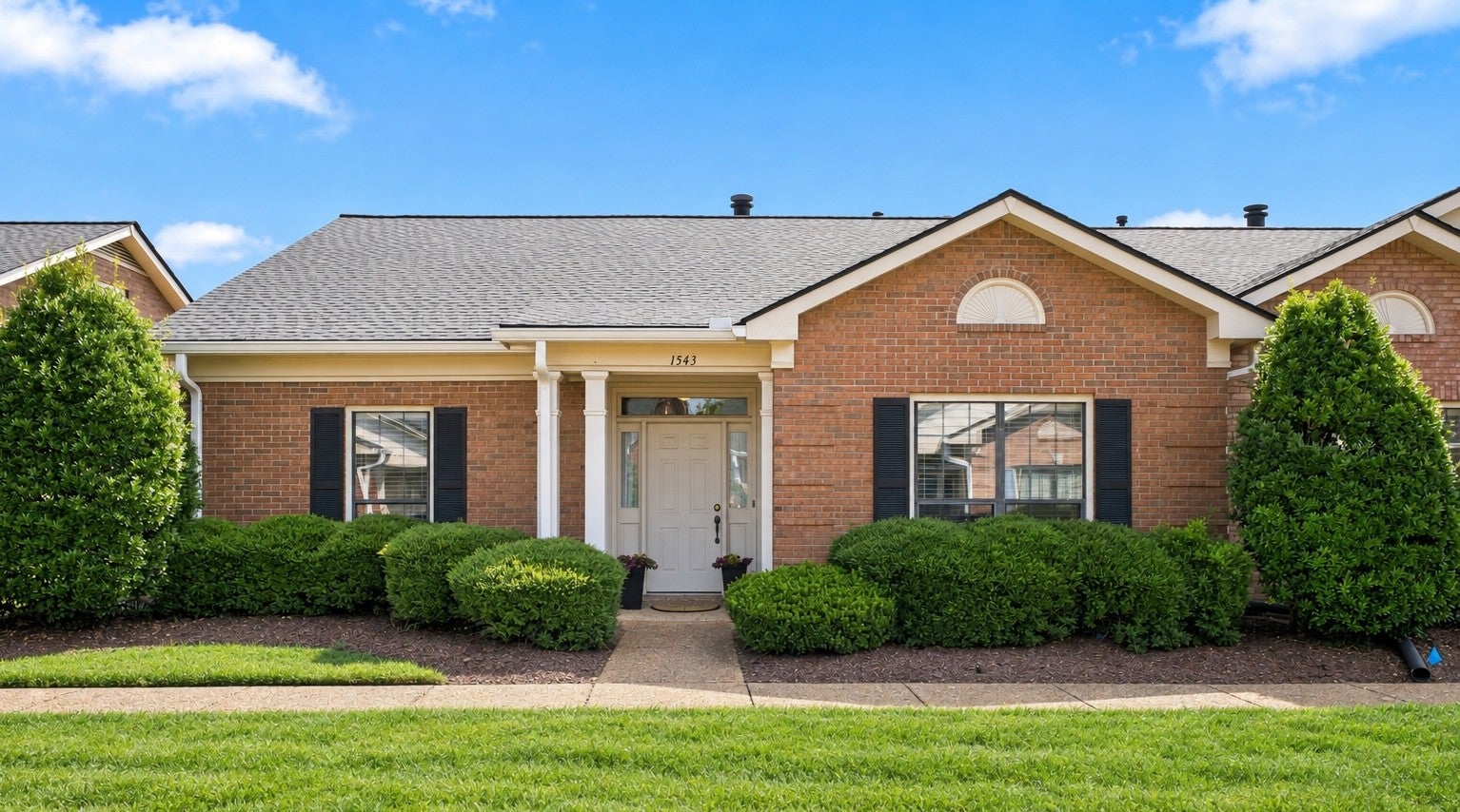 3-bed condo for sale in Franklin, TN 37067, 1543 Brentwood Pointe 1543 Brentwood Pointe, Franklin TN 37067 3-bed condo, photo 1 of 31