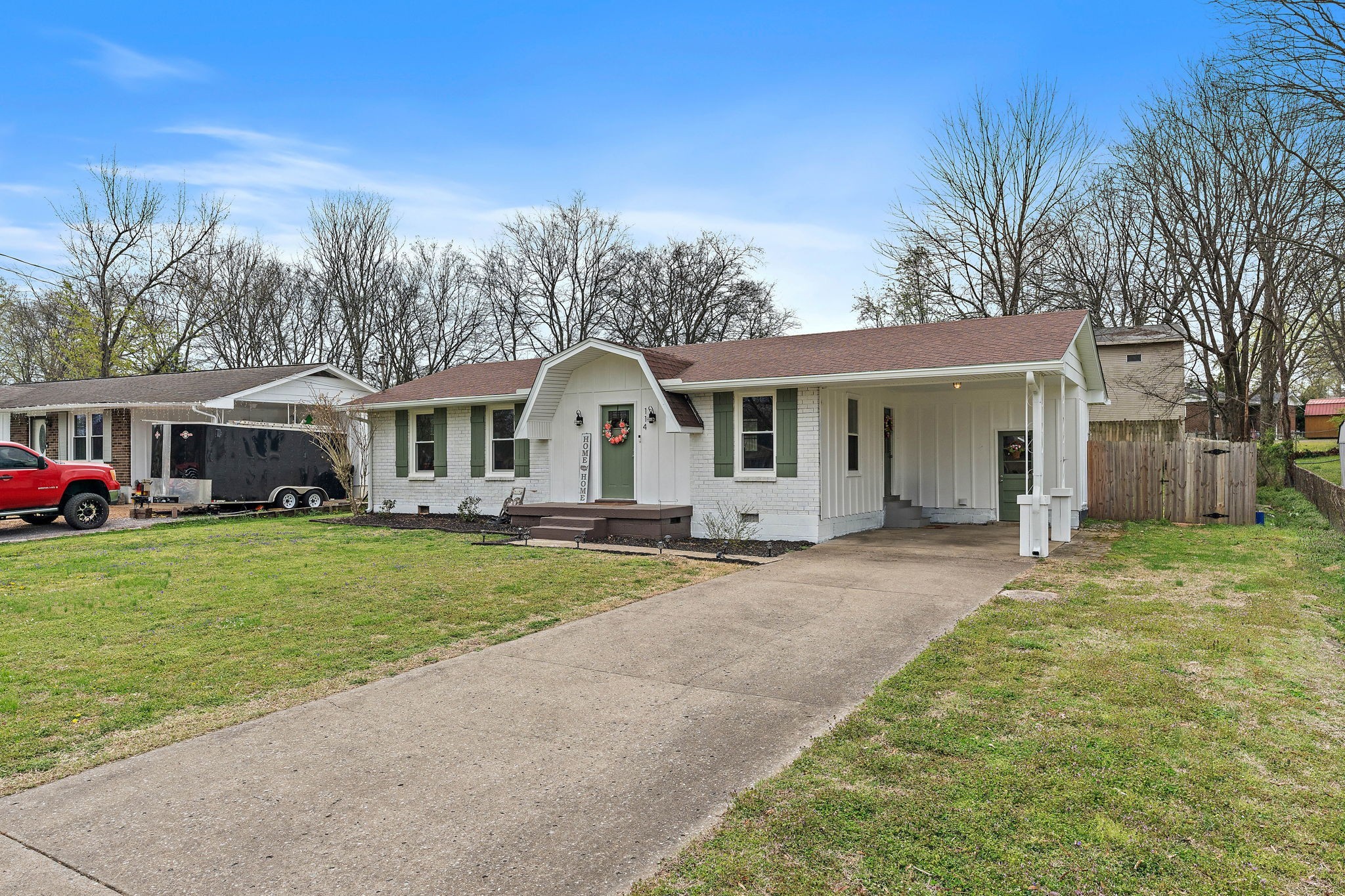 114 Brookside Dr