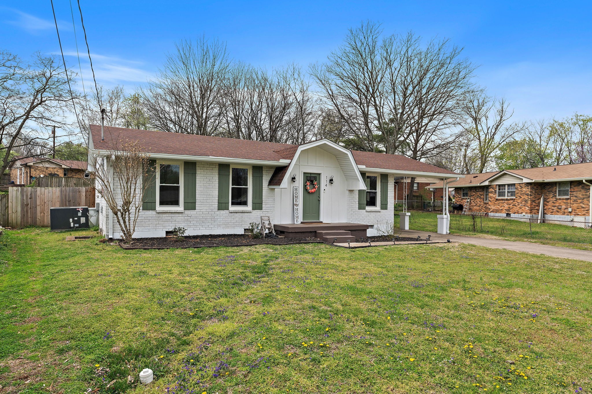 114 Brookside Dr