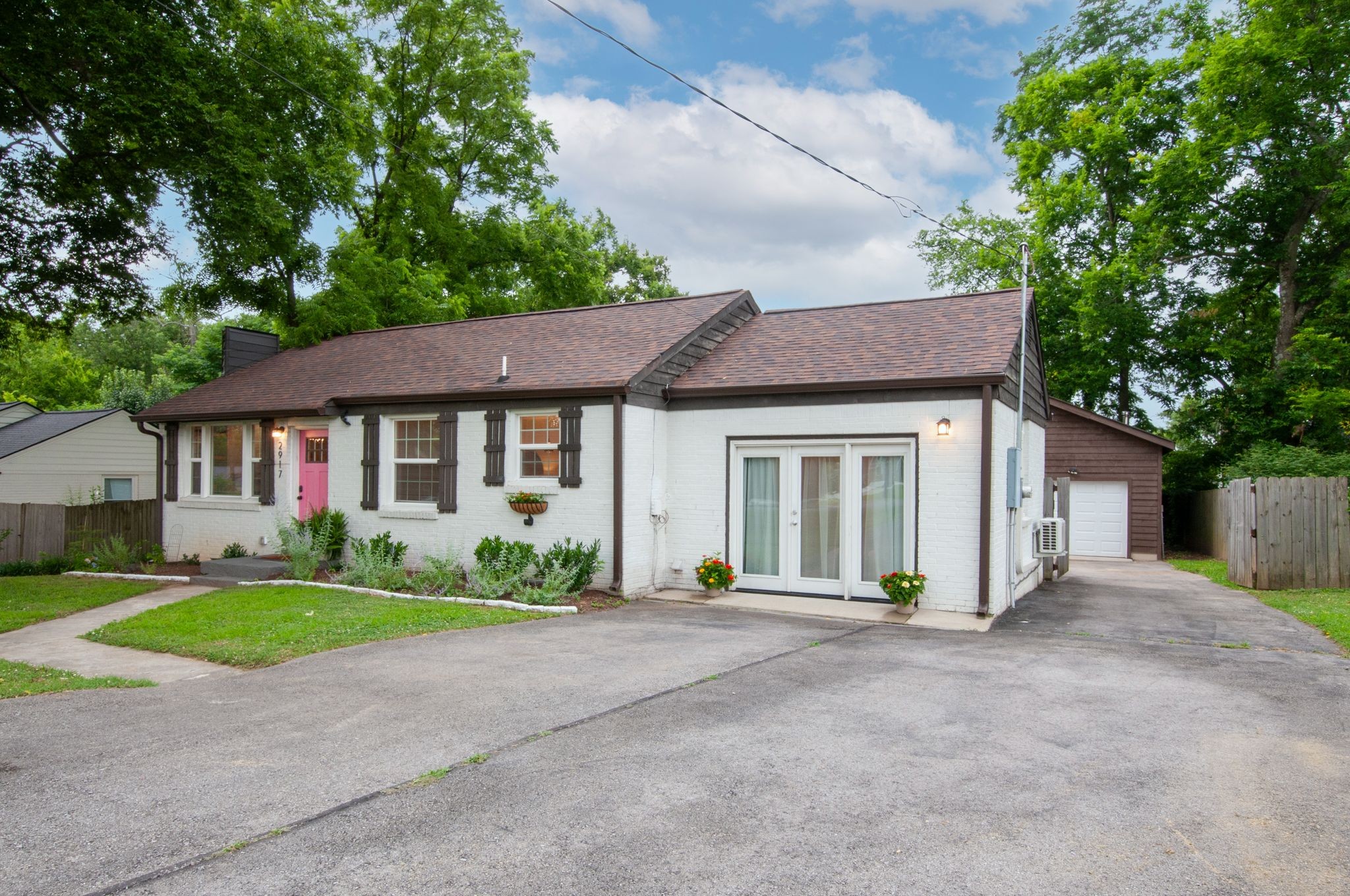 2917 Leatherwood Dr