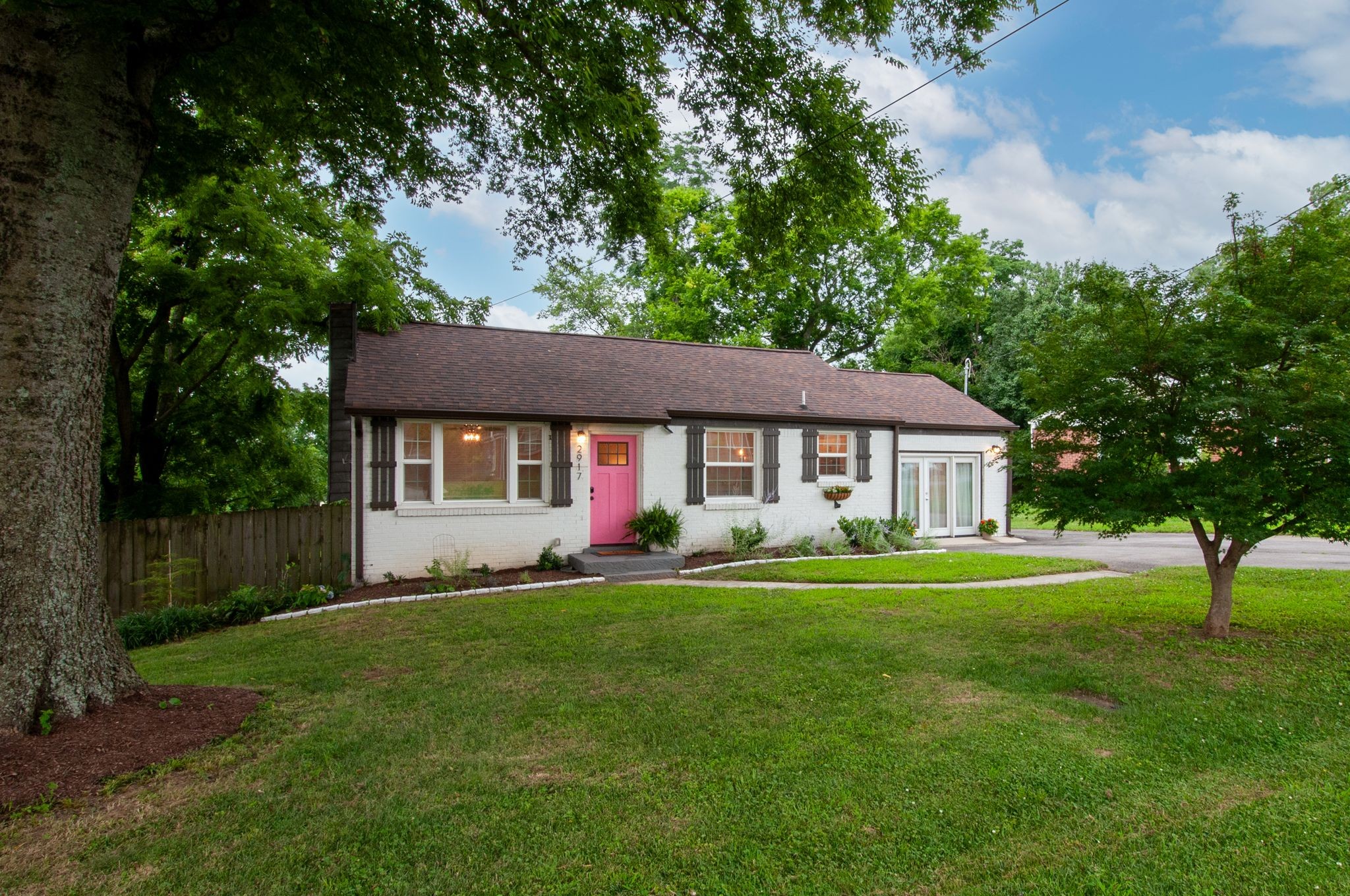 2917 Leatherwood Dr