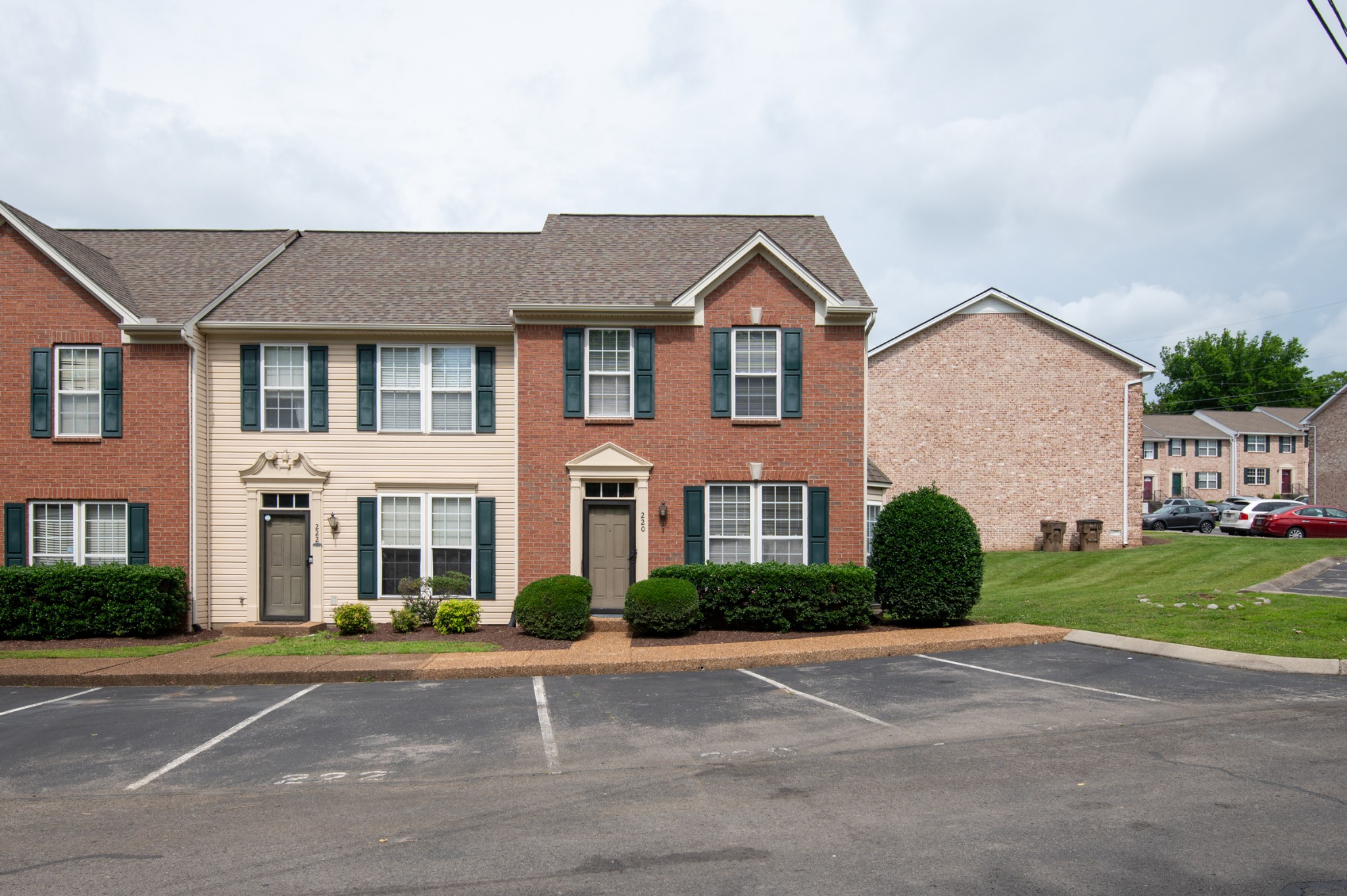 5170 Hickory Hollow Pkwy 220