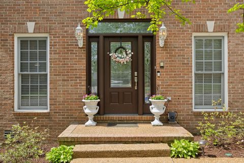 4909 Stonemeade Dr Nashville TN 37221
