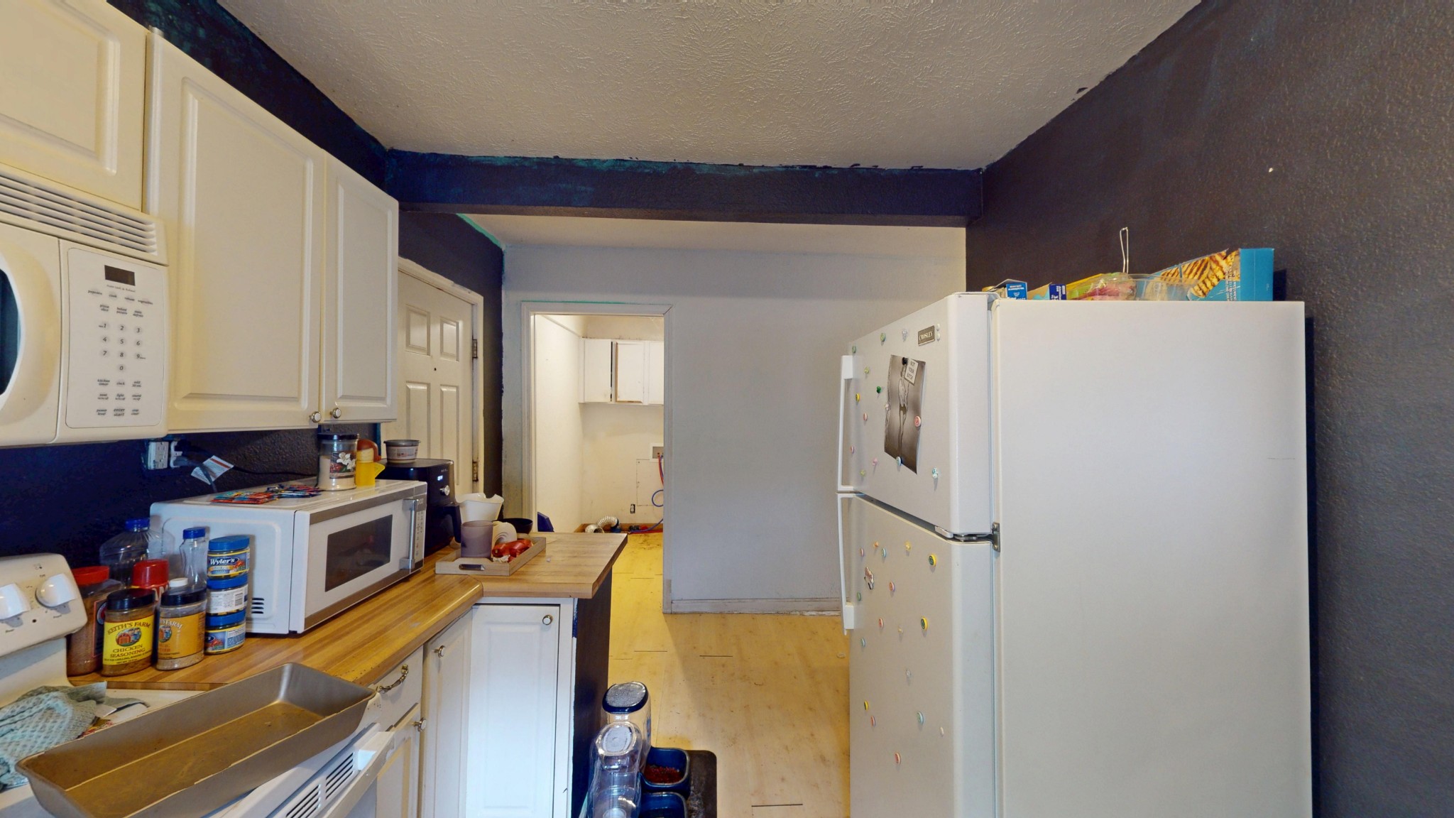 206 Broadway Ave