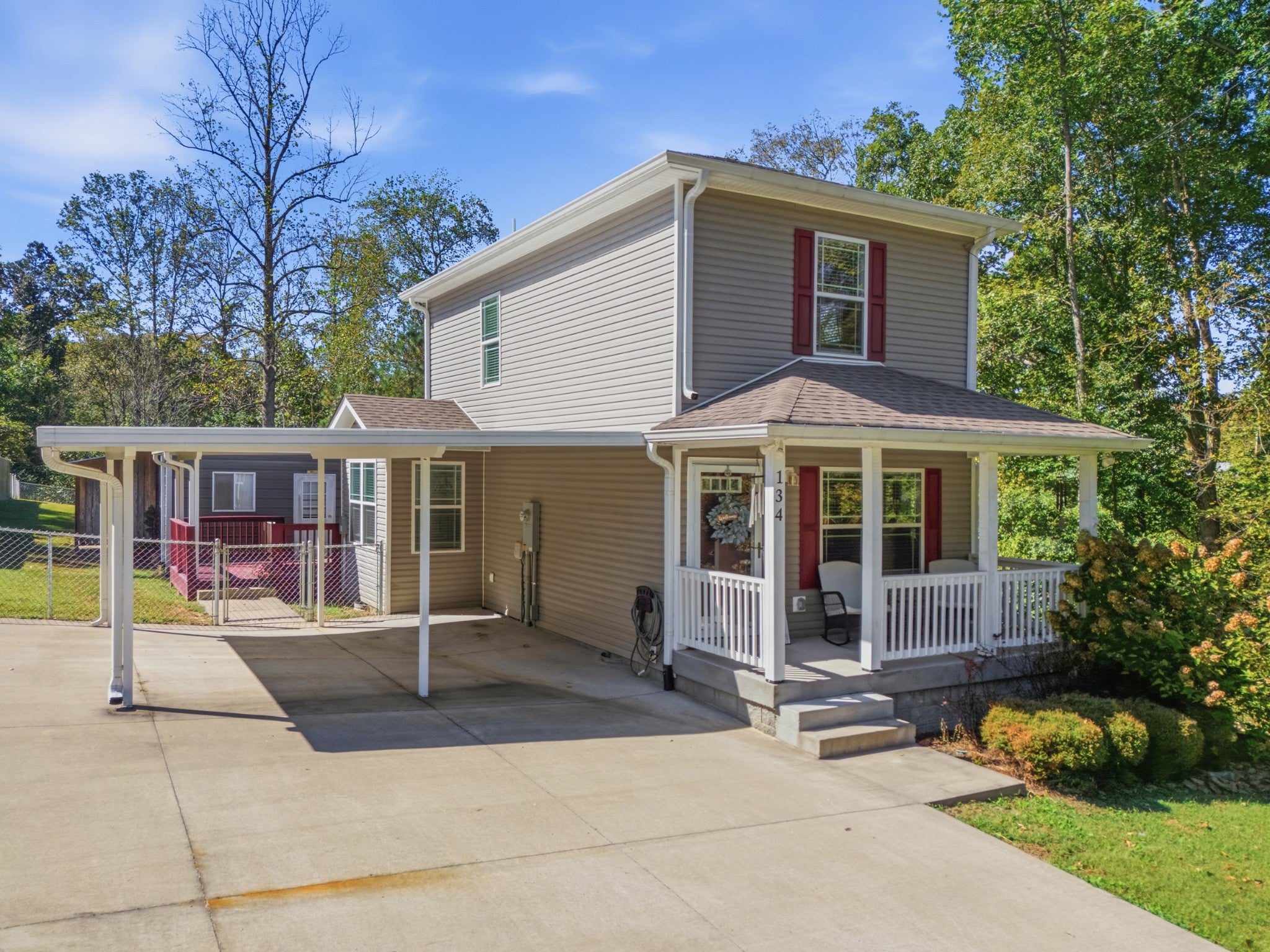 134 Maple Dr