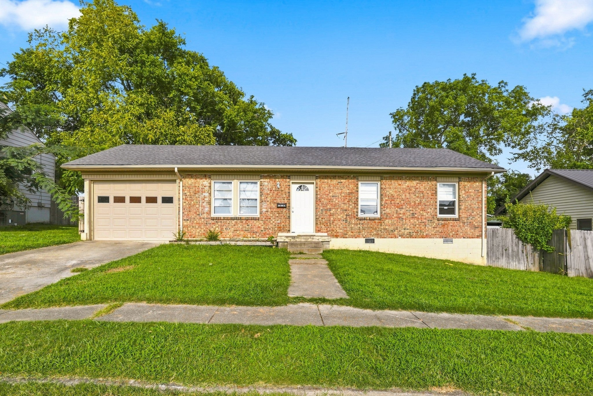 3-bed listing at 1205 Fuller St Old Hickory, Old-Hickory