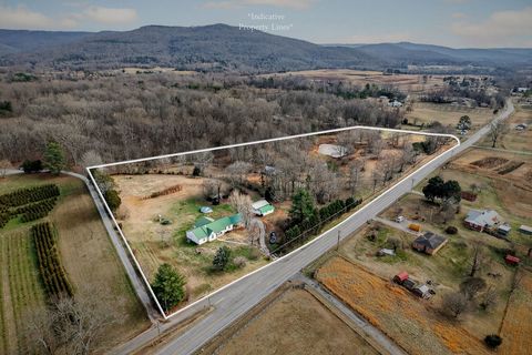 5869 Beersheba Hwy McMinnville TN 37110