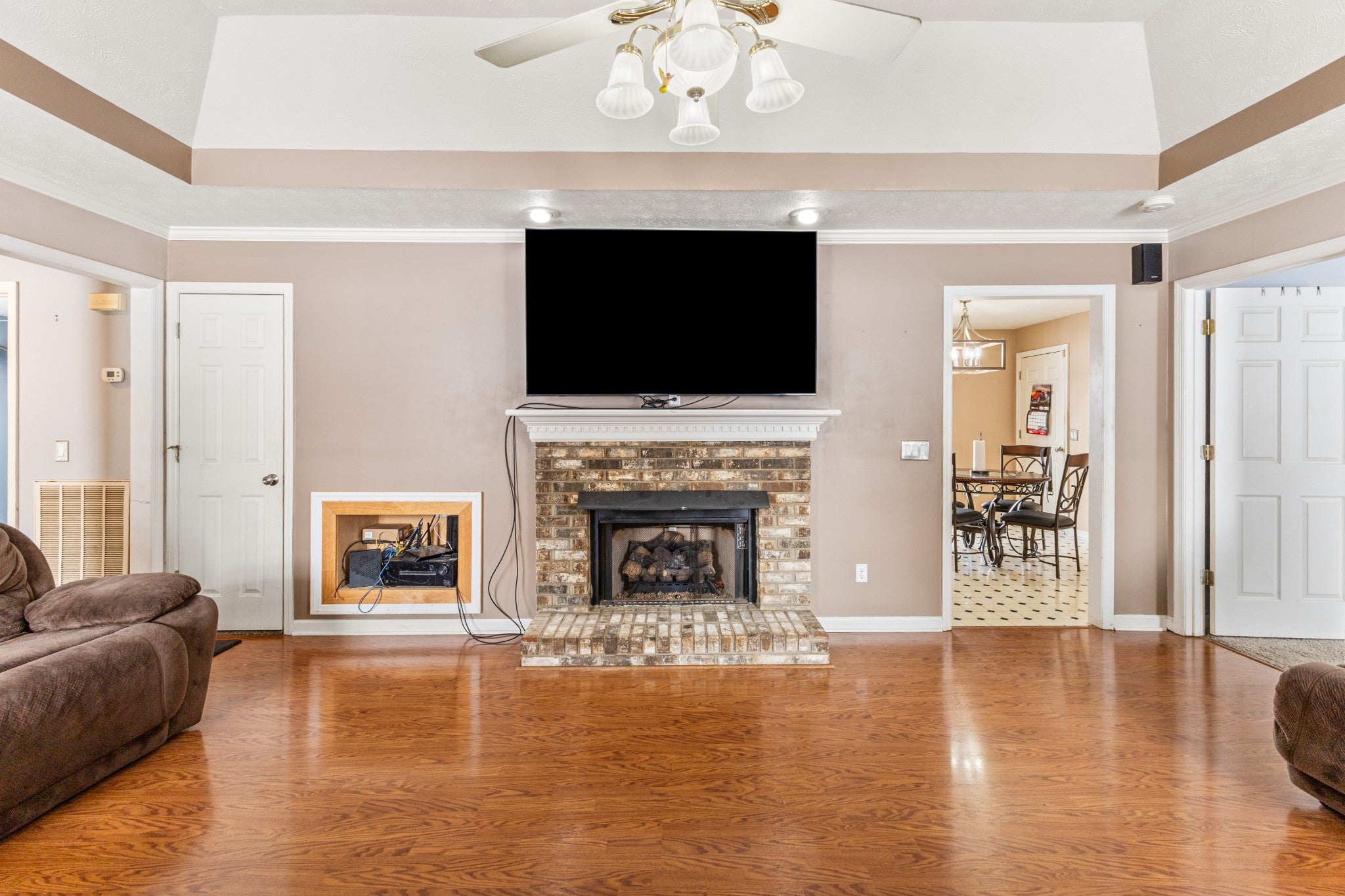 7402 Old Clarksville Pike