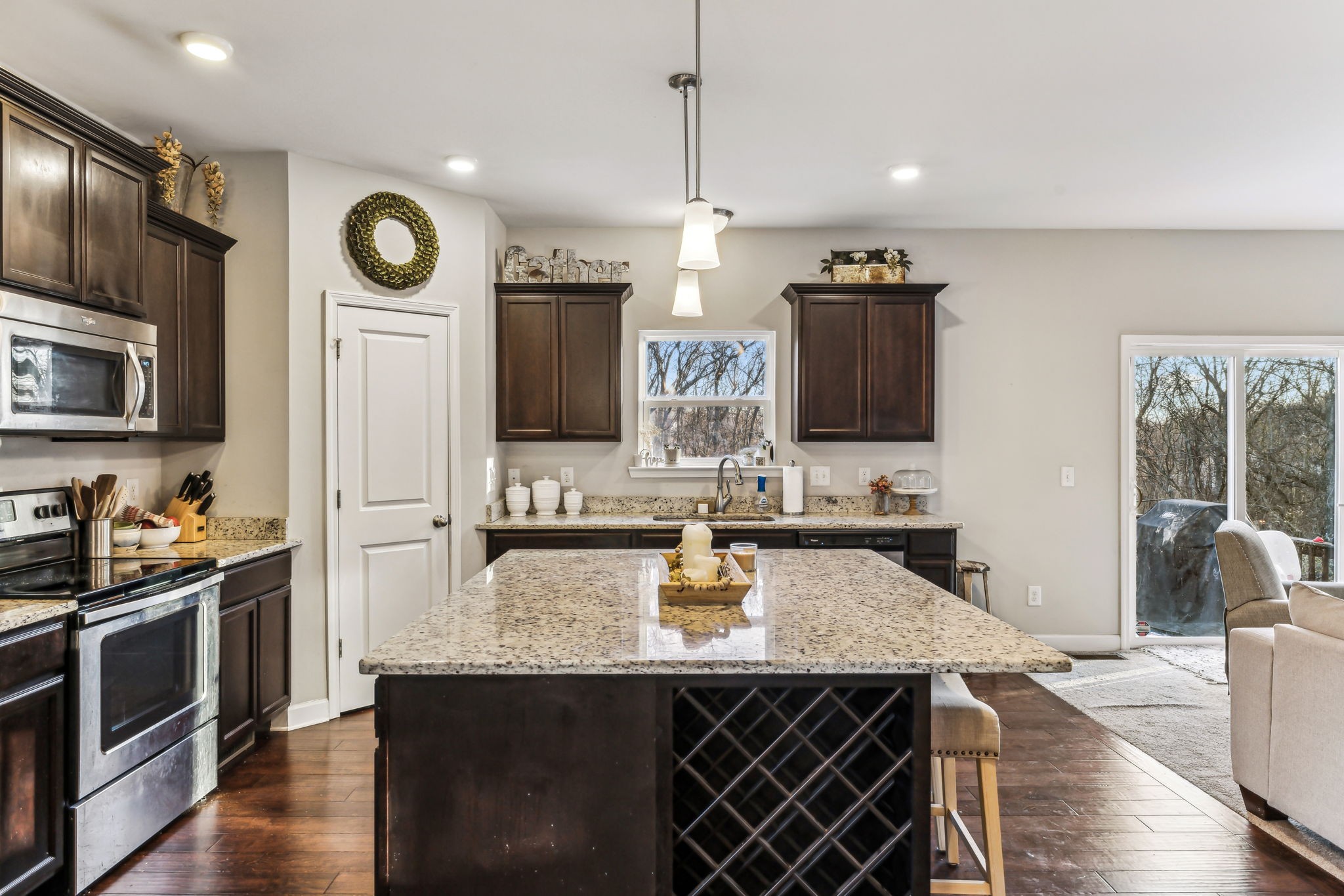 Antioch, Tennessee 37013, United States, 4 Bedrooms Bedrooms, ,3 BathroomsBathrooms,Residential,Pending,13761