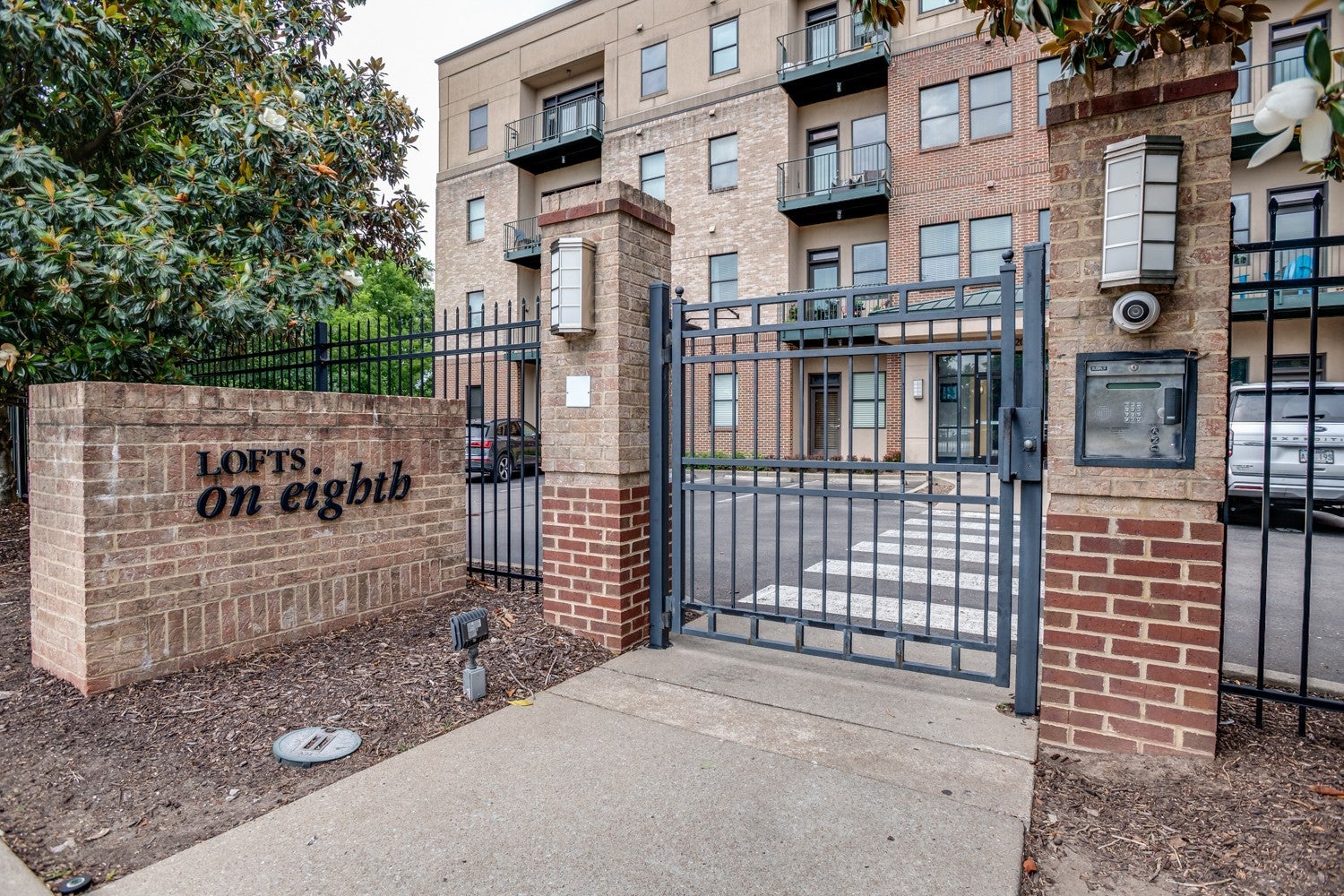 2201 8th Ave S 101