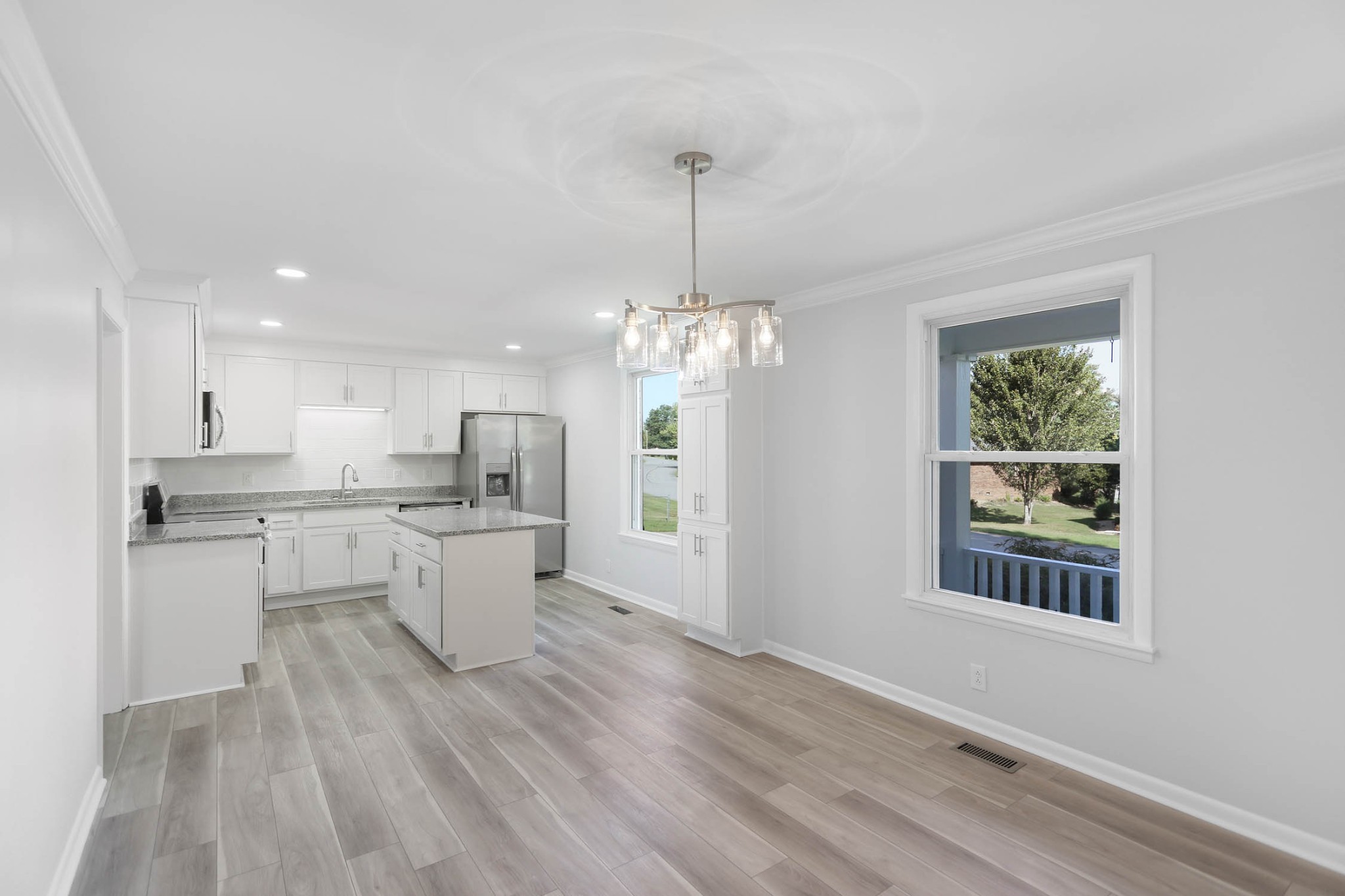 211 General Forrest Dr