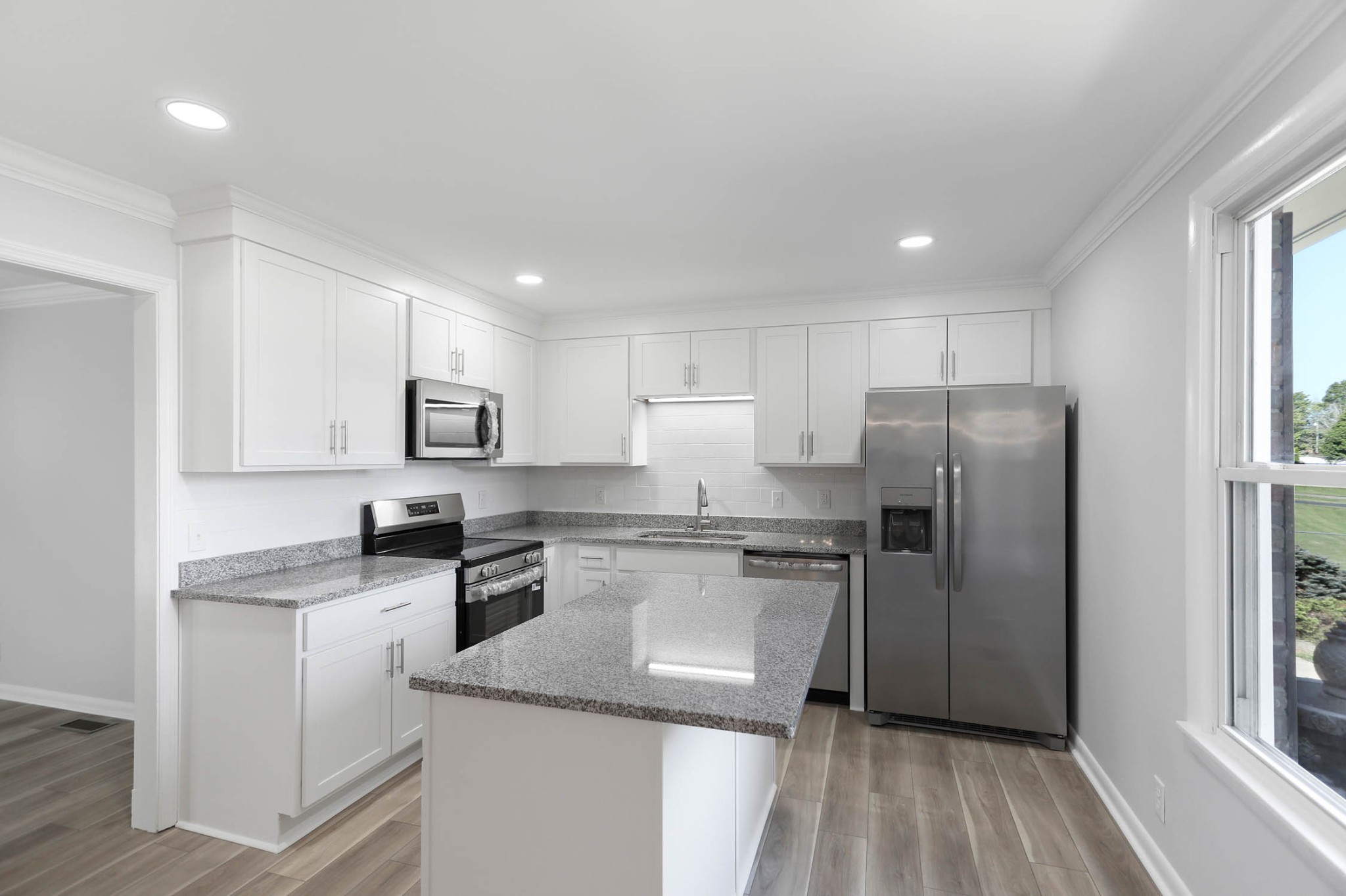 211 General Forrest Dr