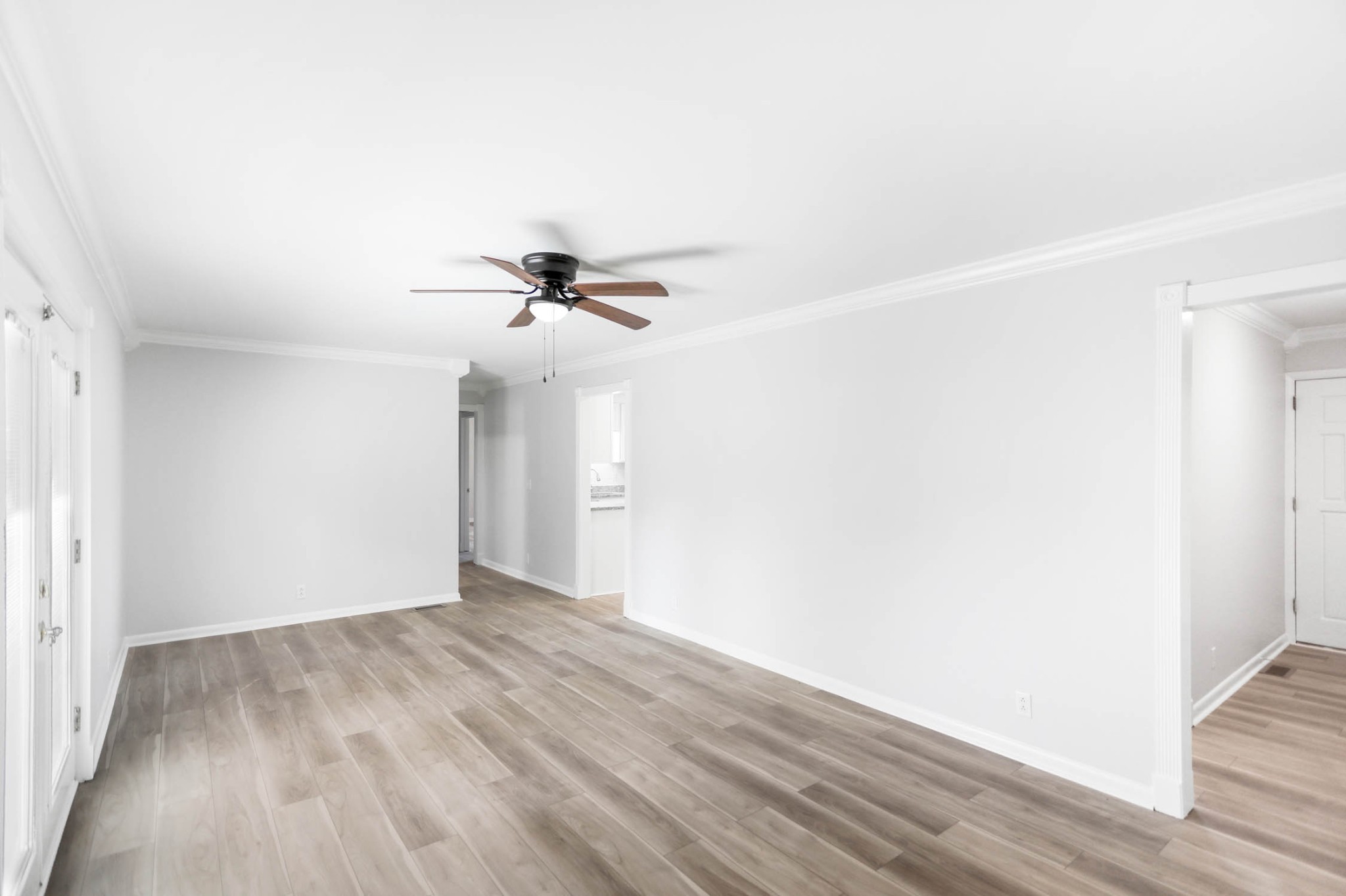 211 General Forrest Dr