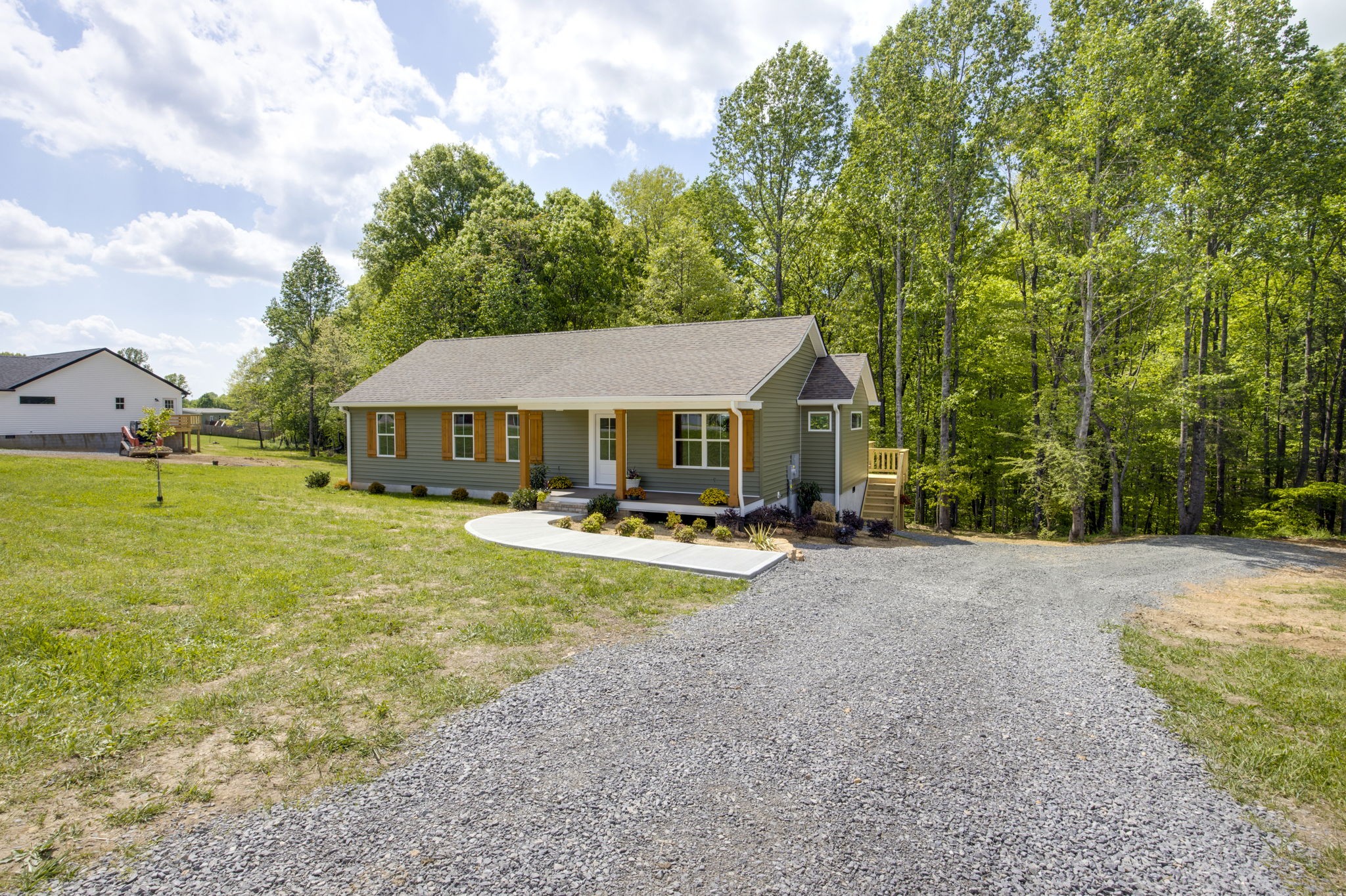 8266 Hoskins Hollow Rd