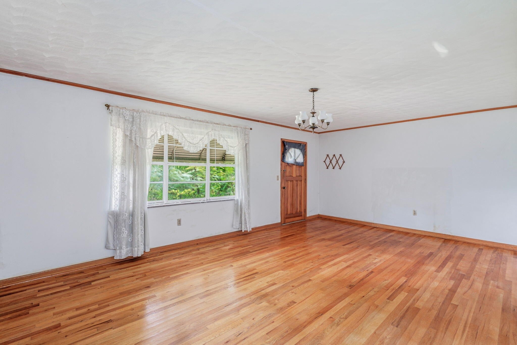 3451 W Highway 39