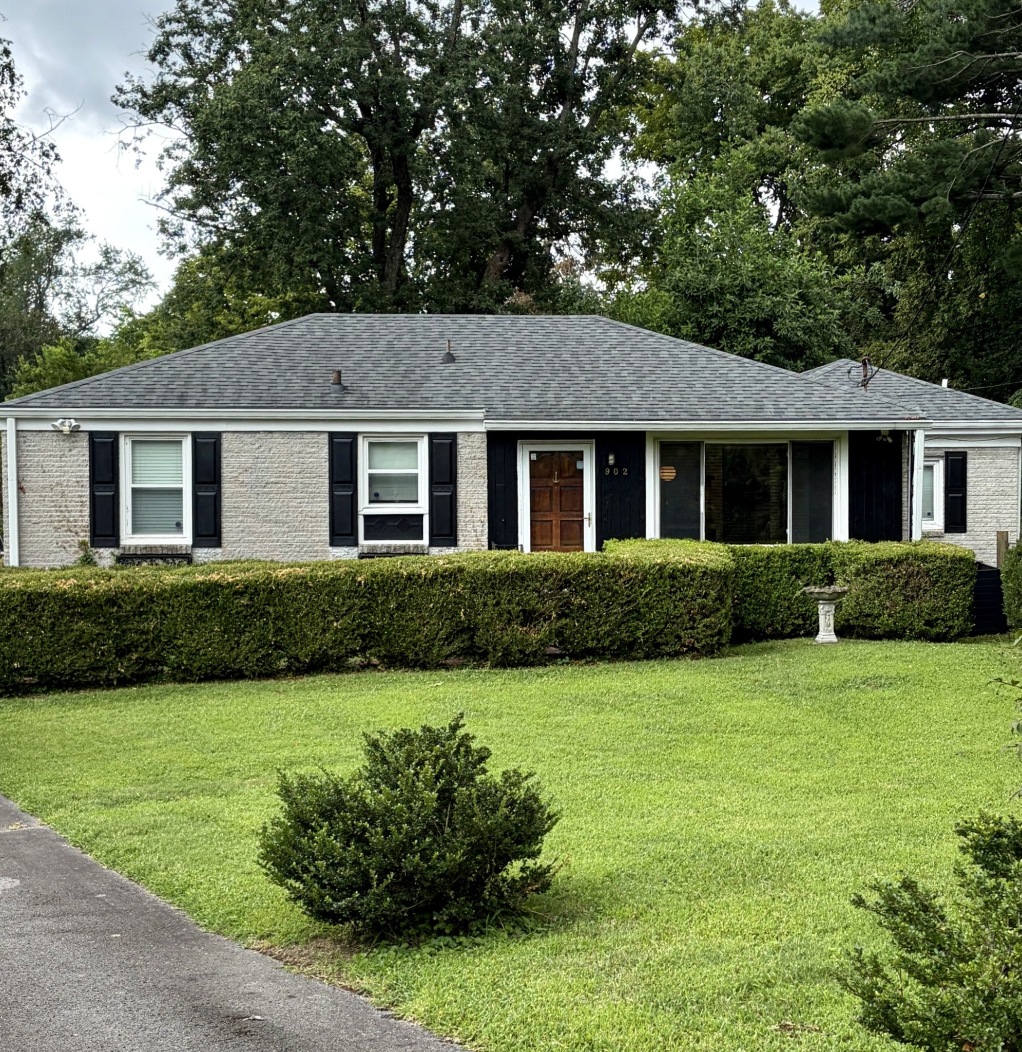 3-bed home for sale in Nashville, TN 37216, 902 Mcmahan Ave 902 Mcmahan Ave, Nashville TN 37216 3-bed home, photo 1 of 3