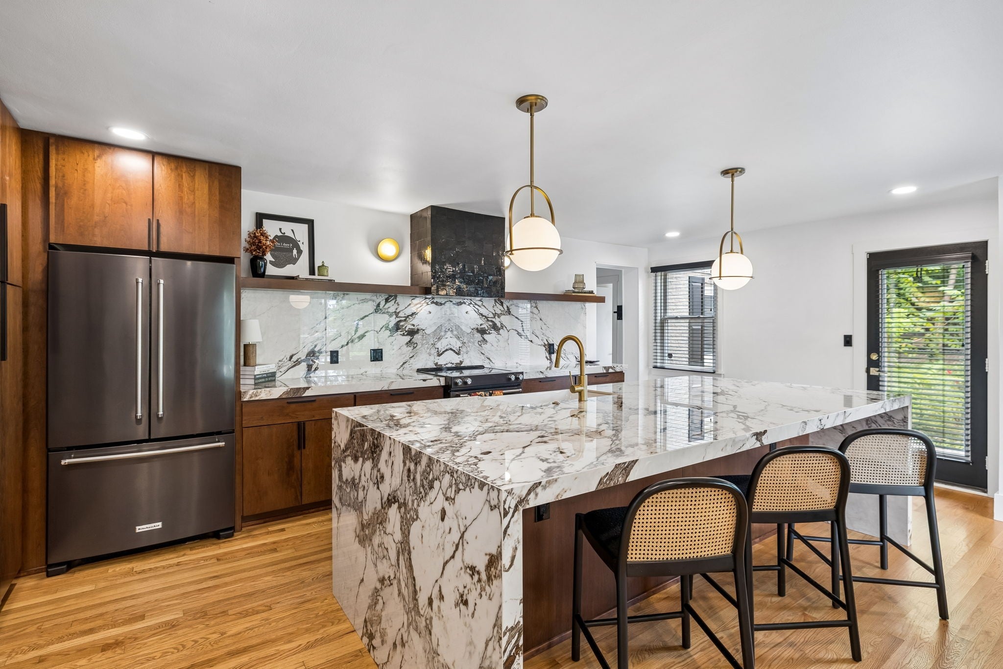 3-bed home at 902 Mcmahan Ave, Nashville, sold September 17, 2026