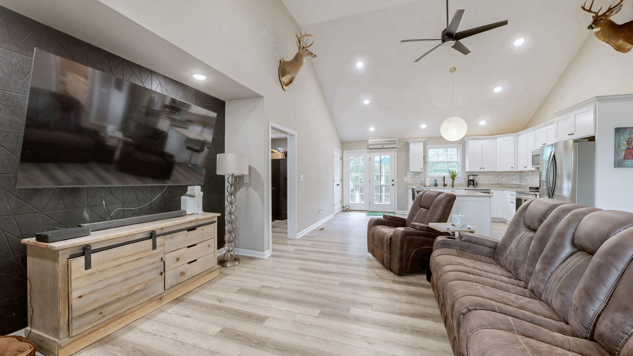 785 Grindstone Hollow Rd