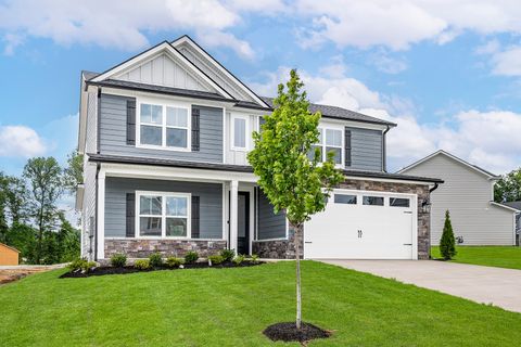 608 Silver Trace White House TN 37188