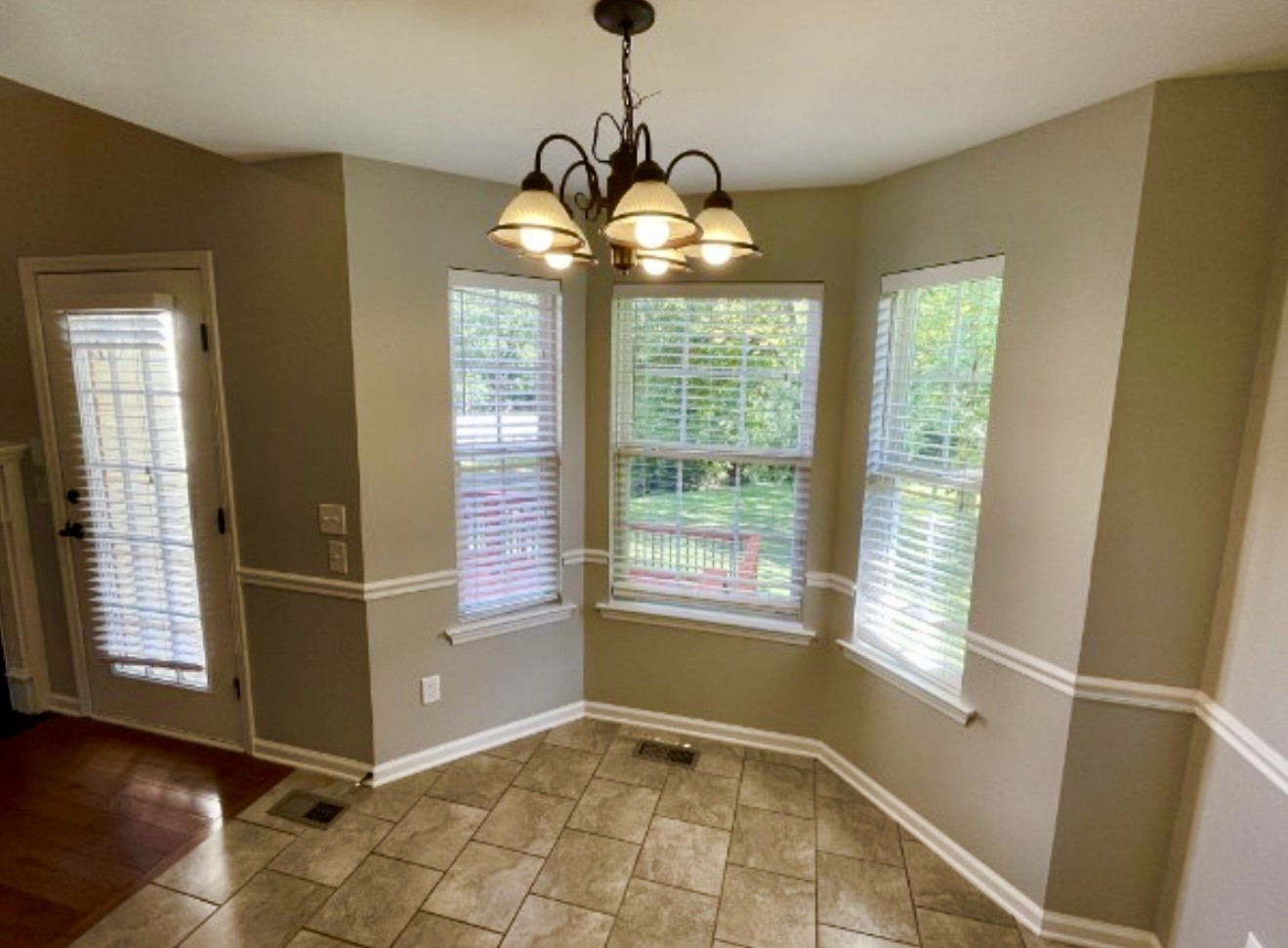 119 Devonshire Trl