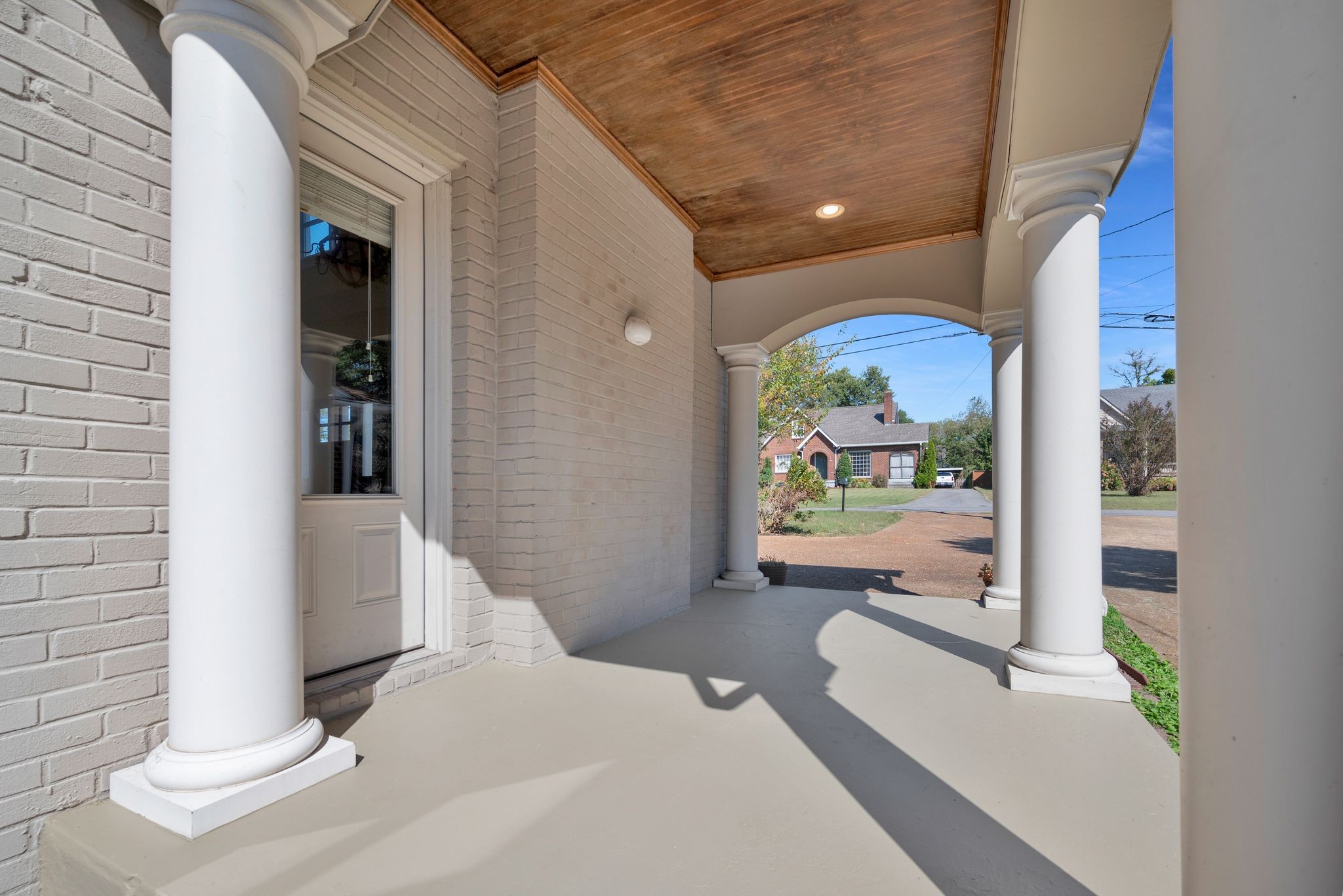1016 Carolyn Ave